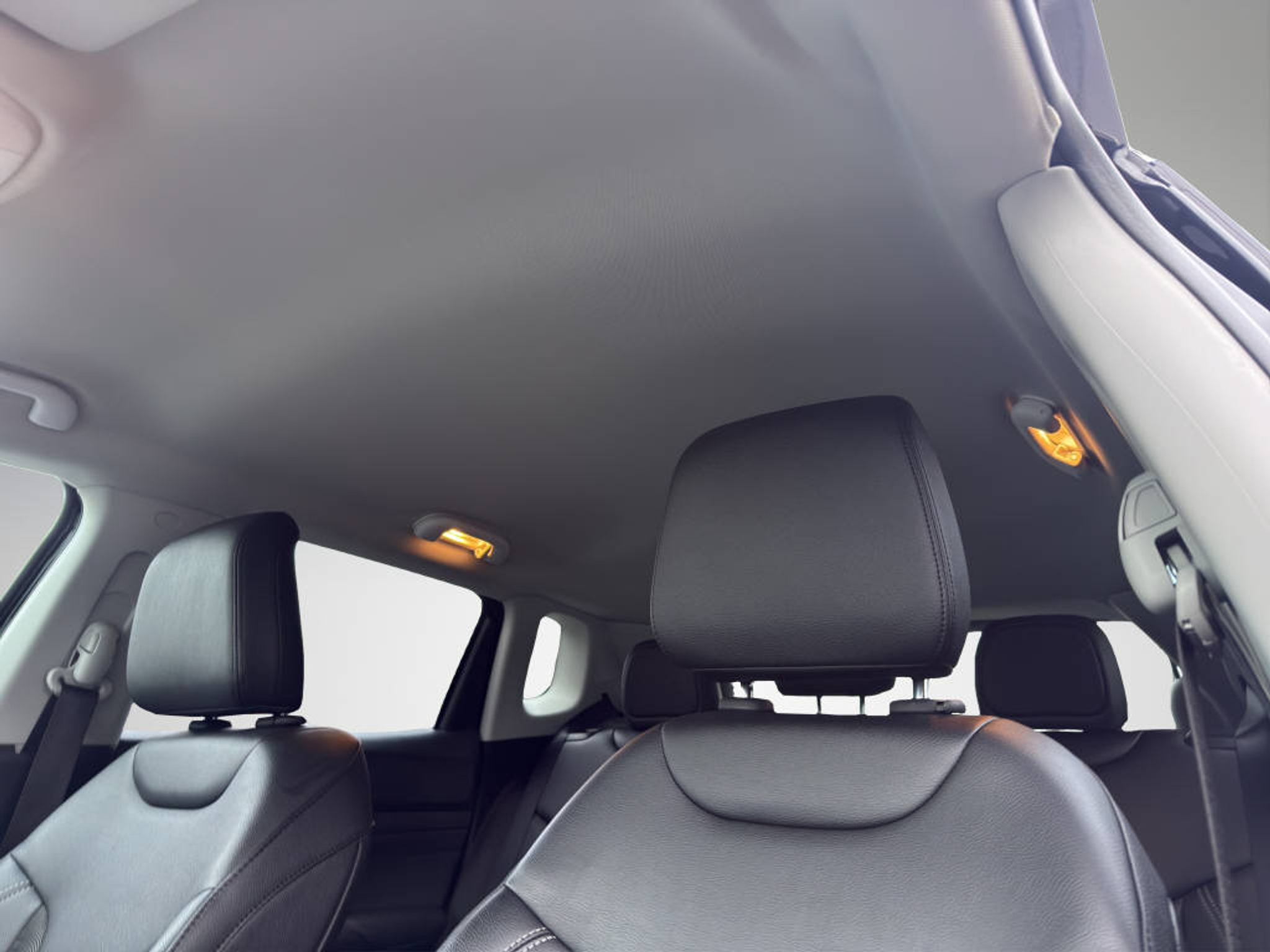 listing desktop thumbnail image 16