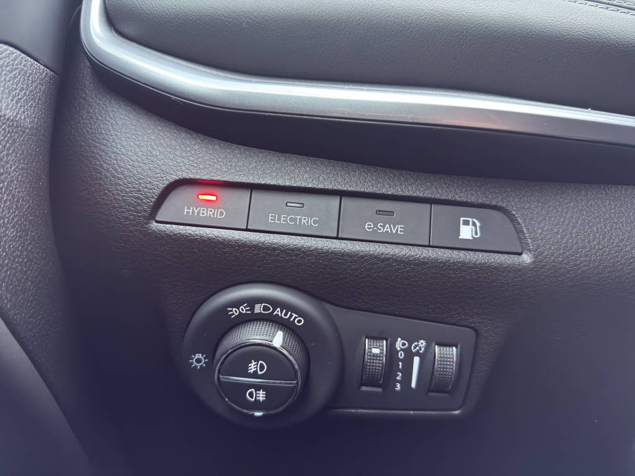 listing desktop thumbnail image 12