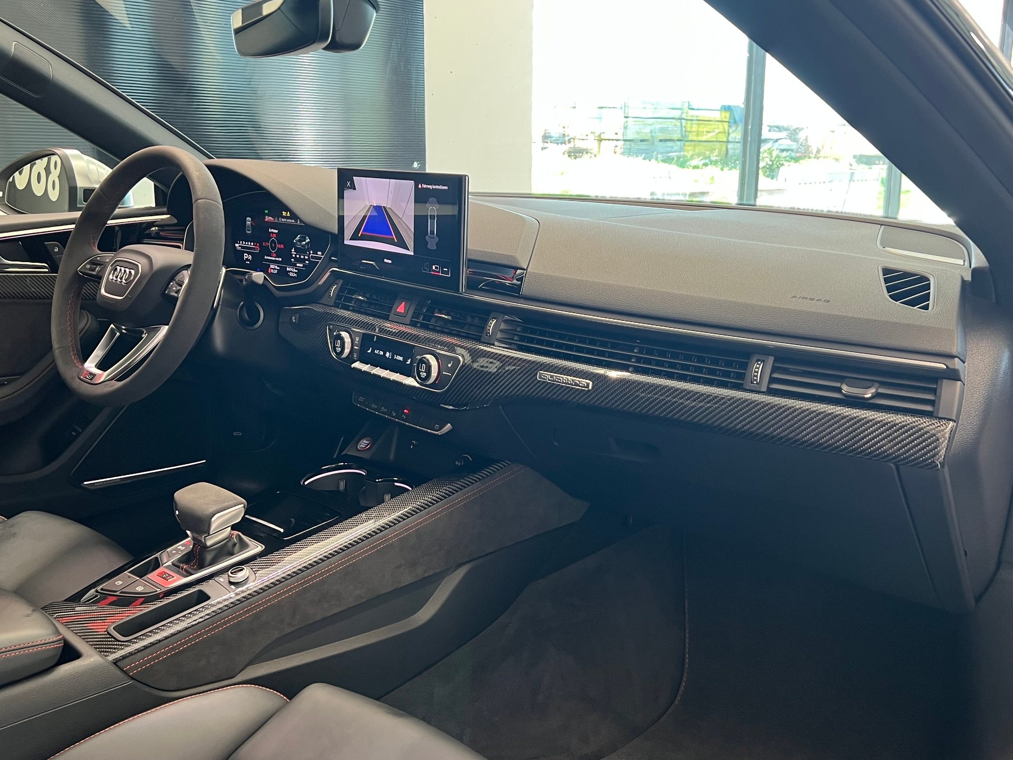 listing desktop thumbnail image 21