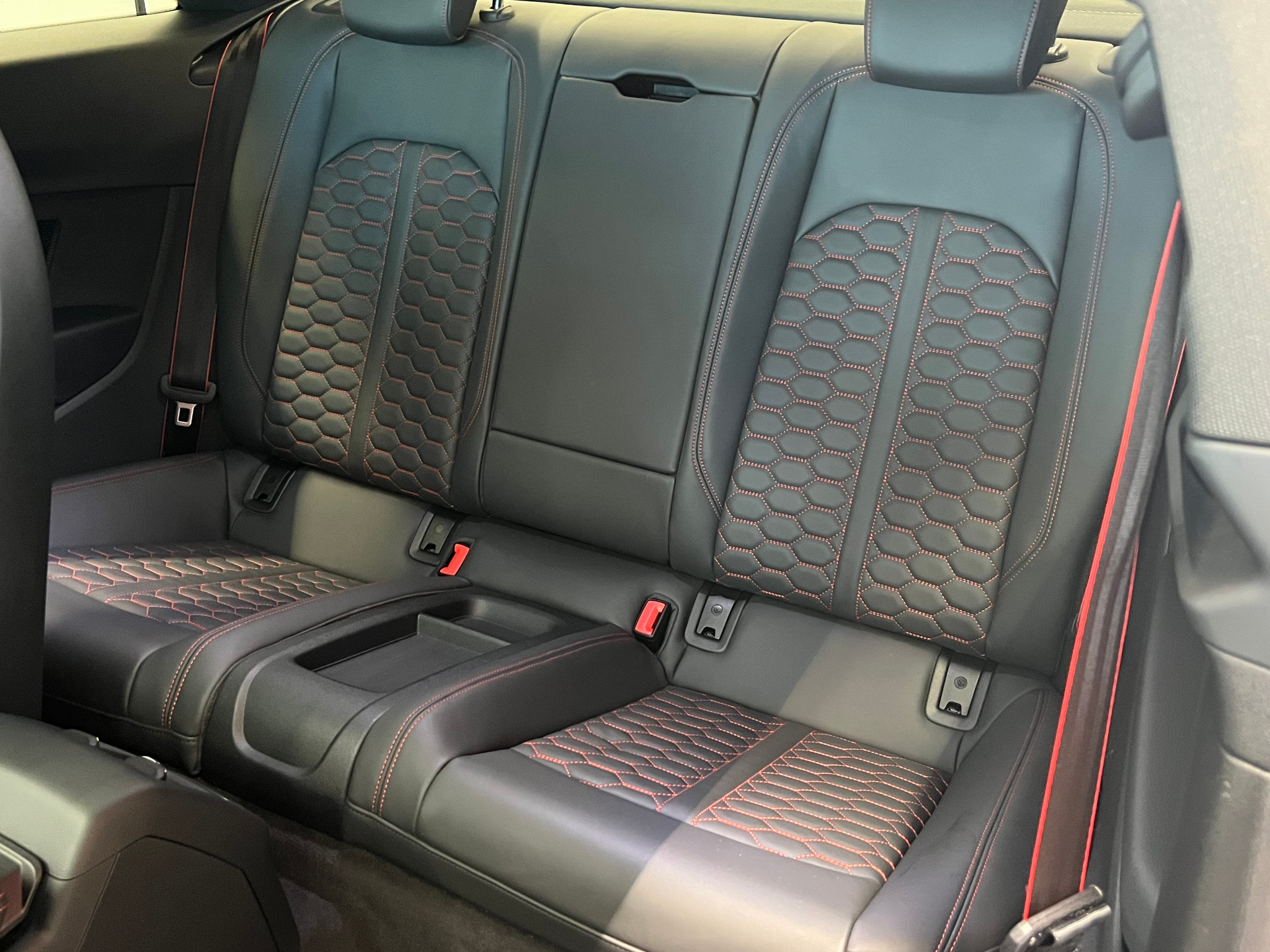 listing desktop thumbnail image 16