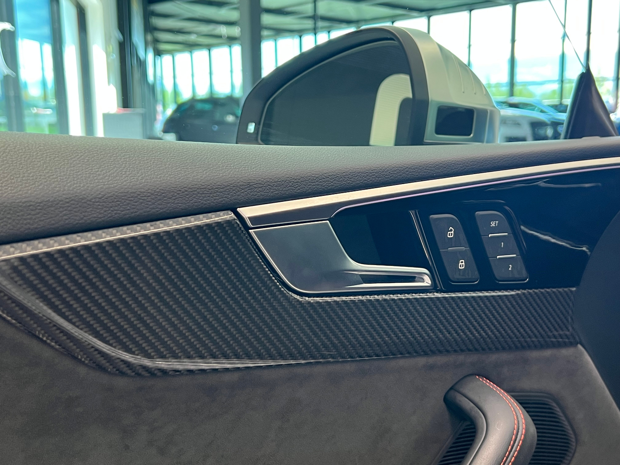 listing desktop thumbnail image 11