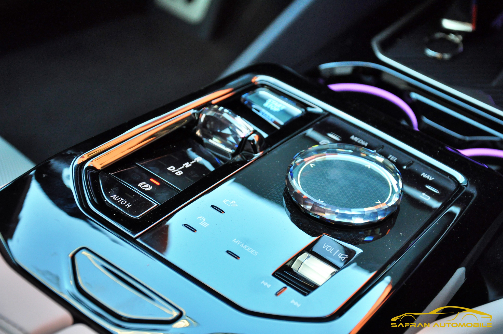 listing desktop thumbnail image 14