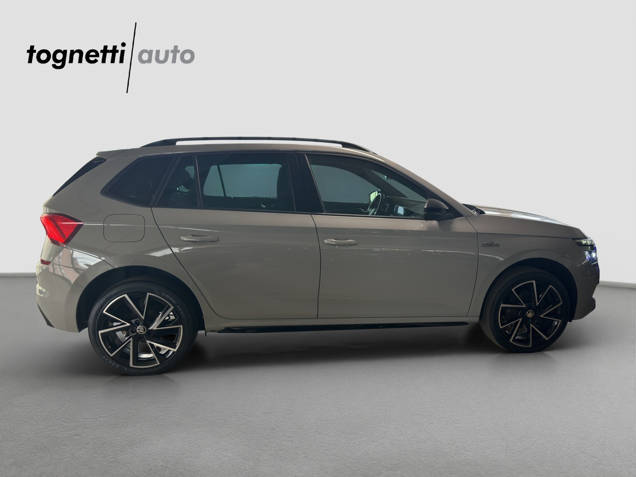 listing desktop thumbnail image 2