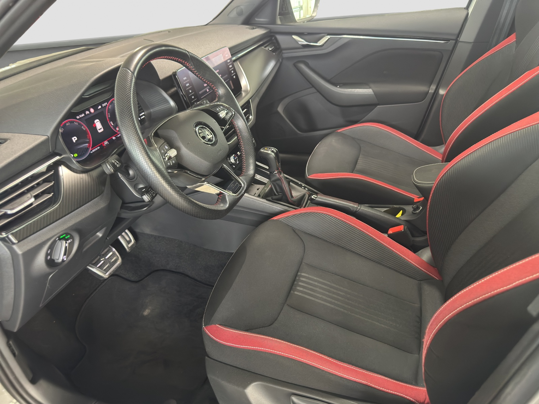 listing desktop thumbnail image 7