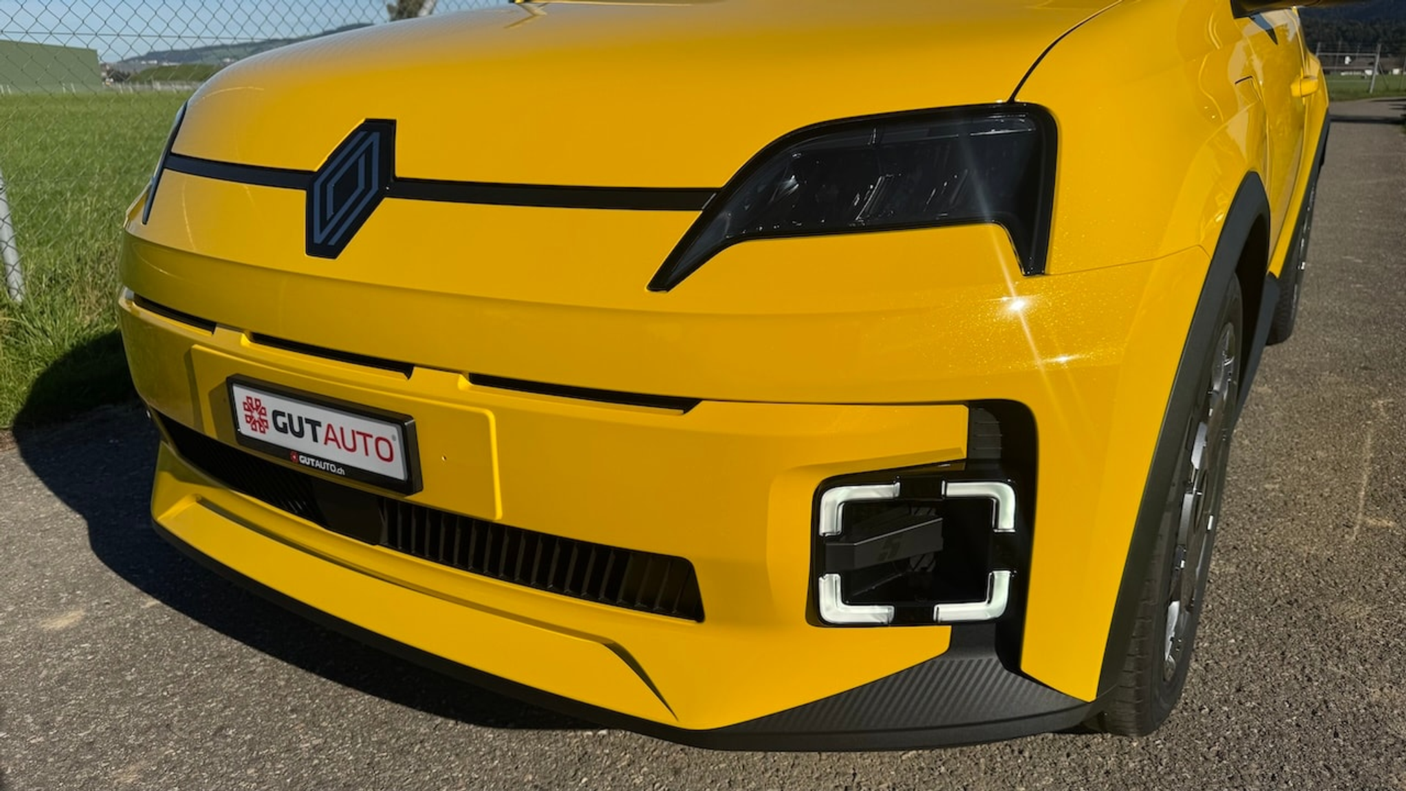 listing desktop thumbnail image 5