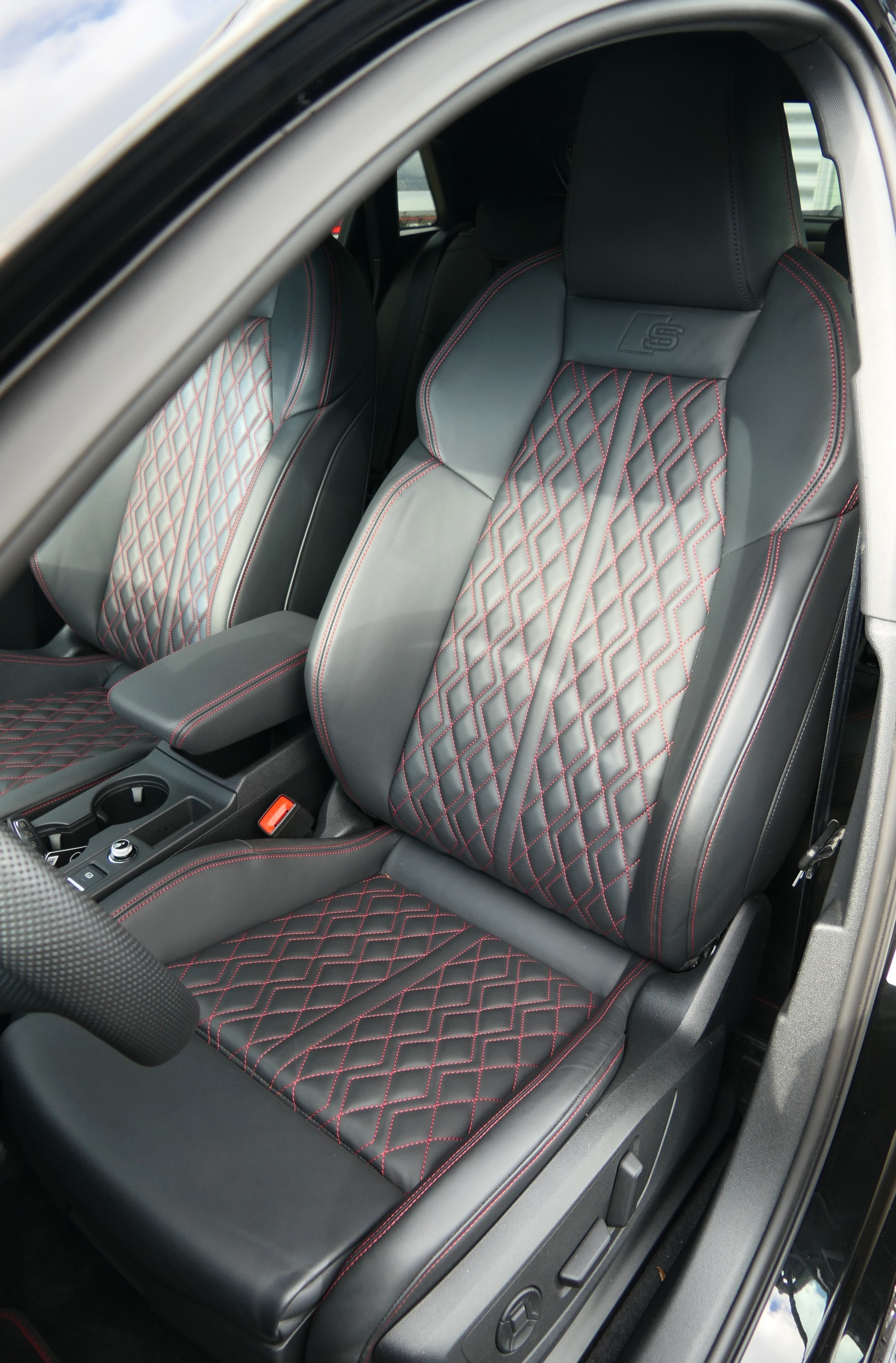 listing desktop thumbnail image 5