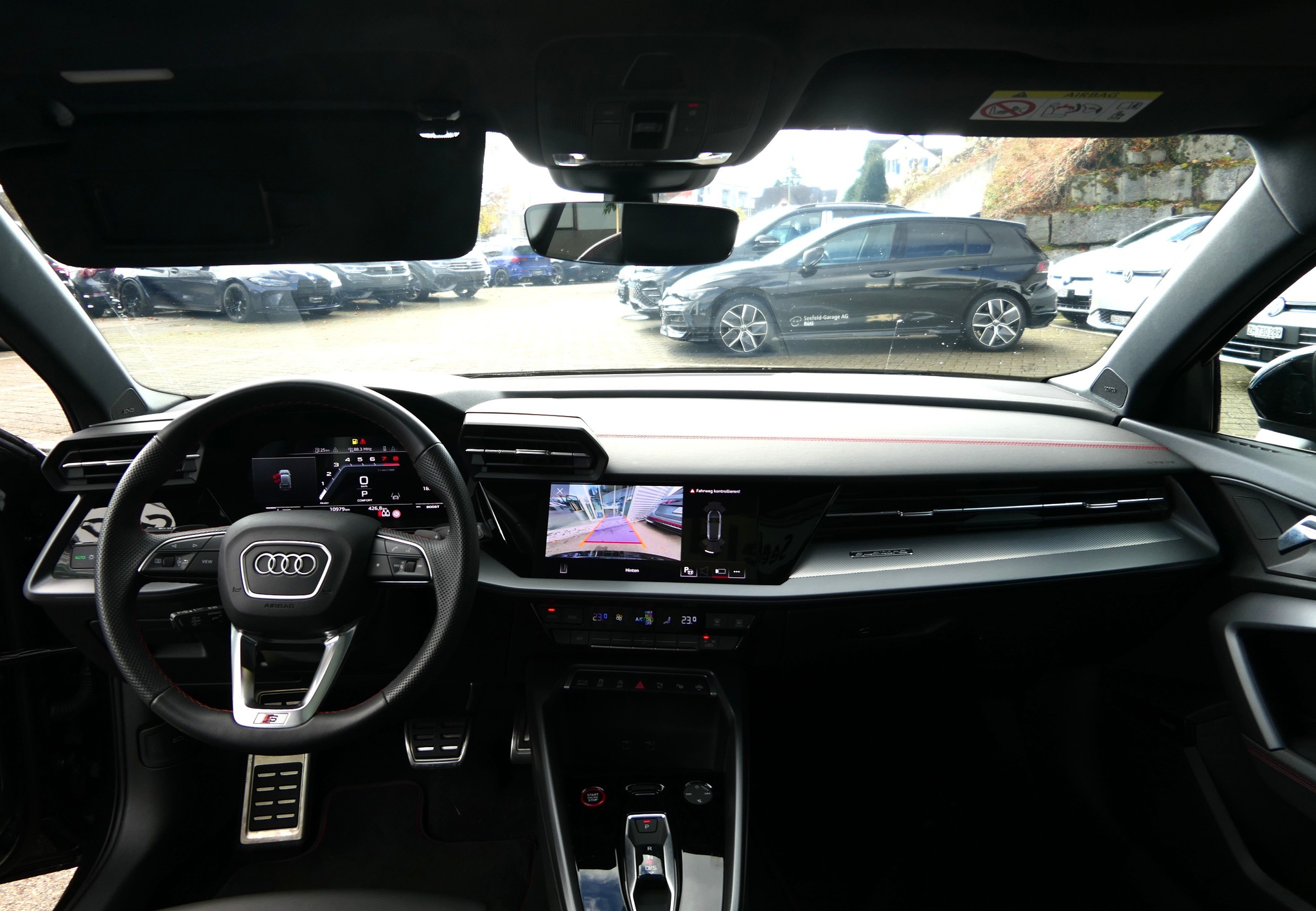 listing desktop thumbnail image 6