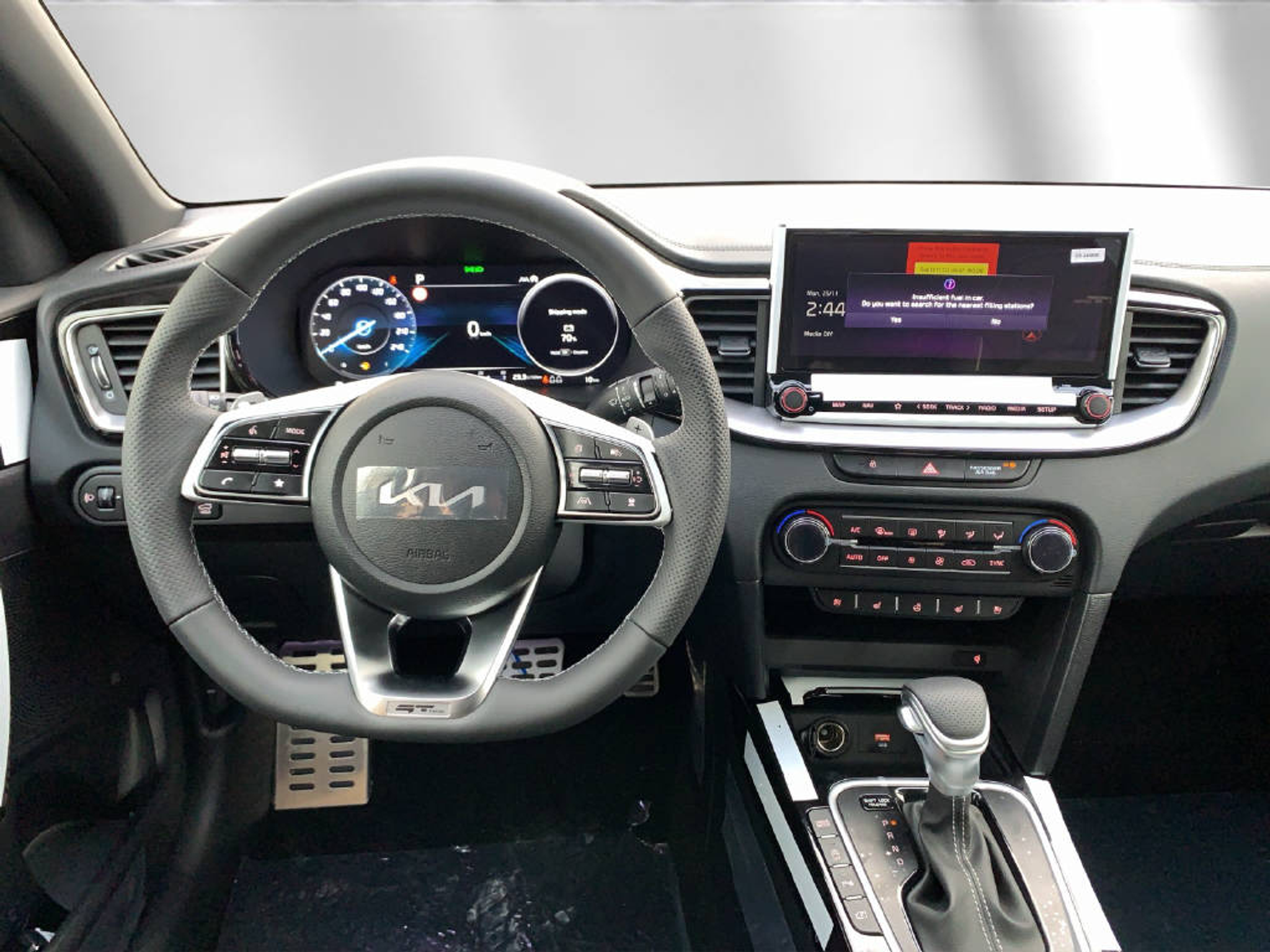 listing desktop thumbnail image 4