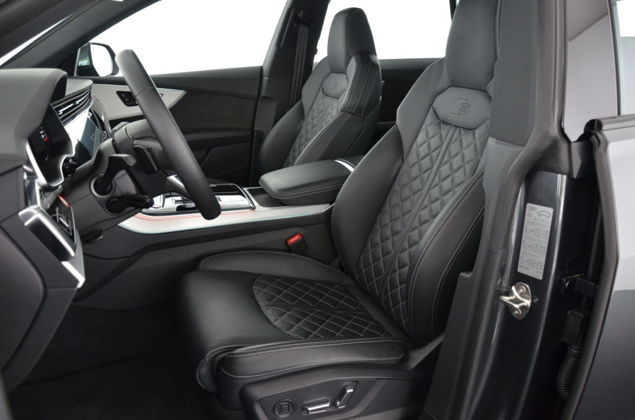 listing desktop thumbnail image 14