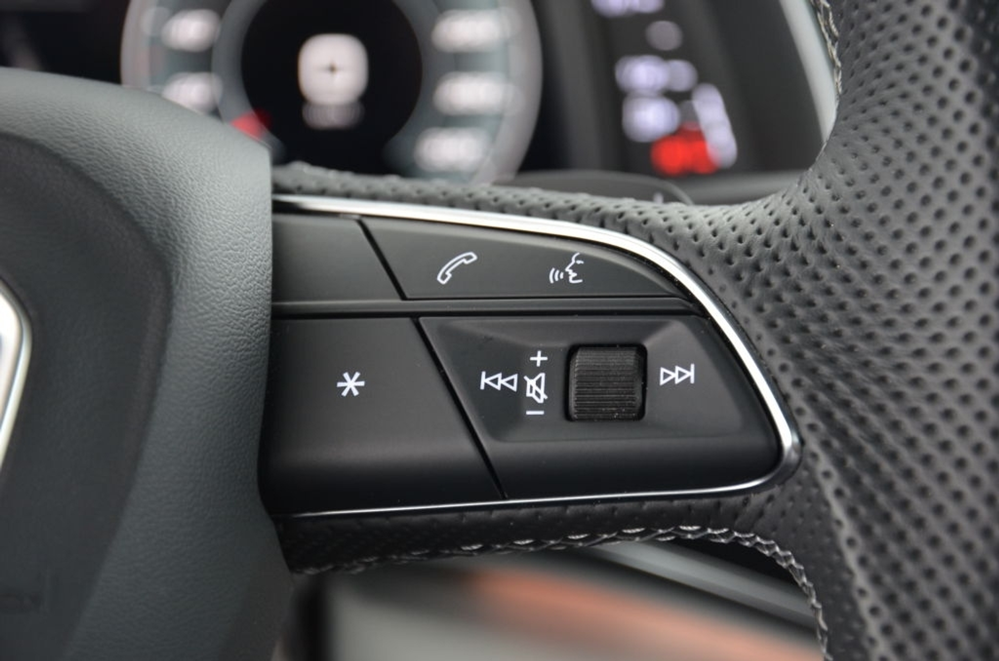 listing desktop thumbnail image 19