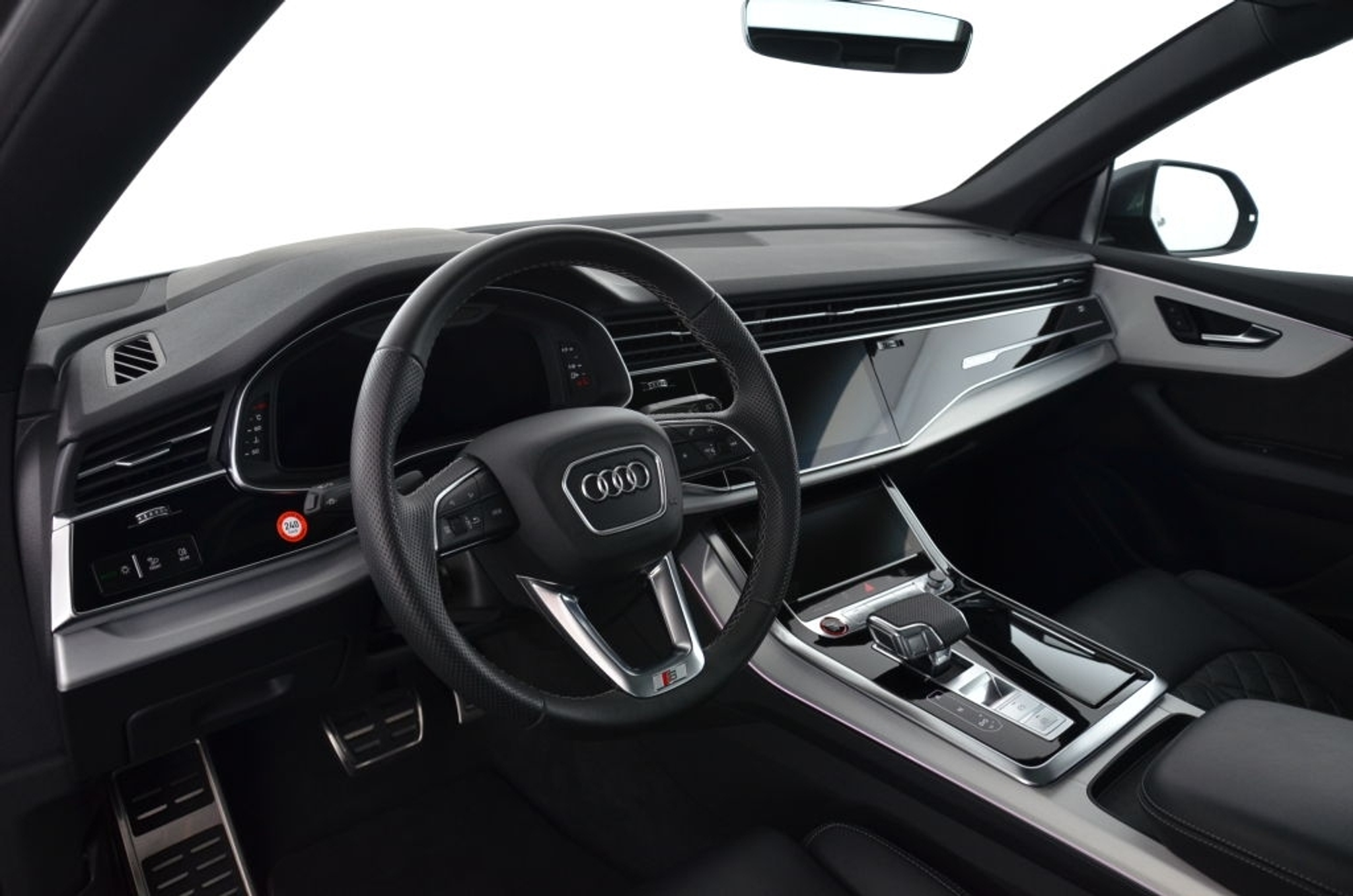 listing desktop thumbnail image 12