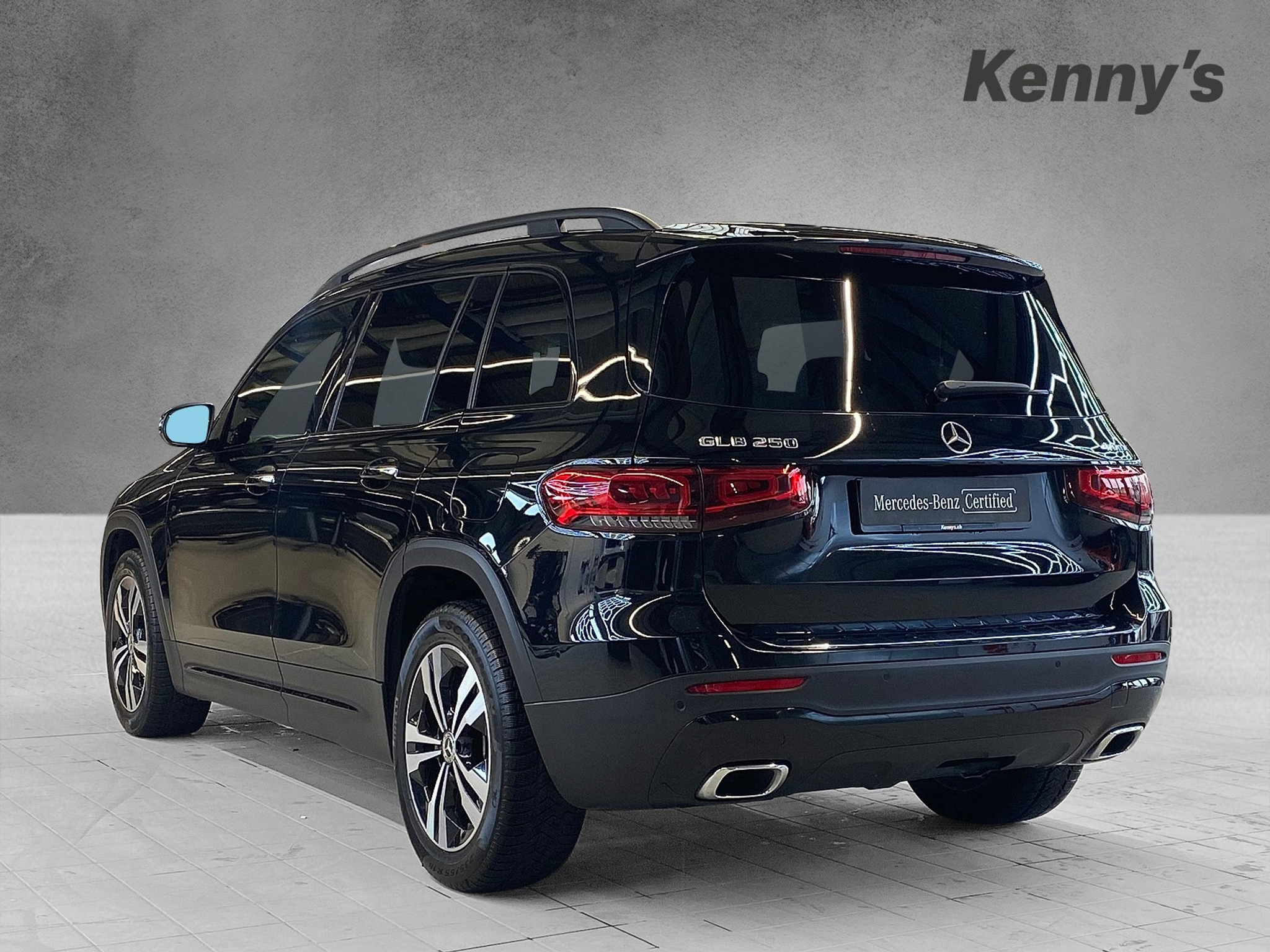 listing desktop thumbnail image 3