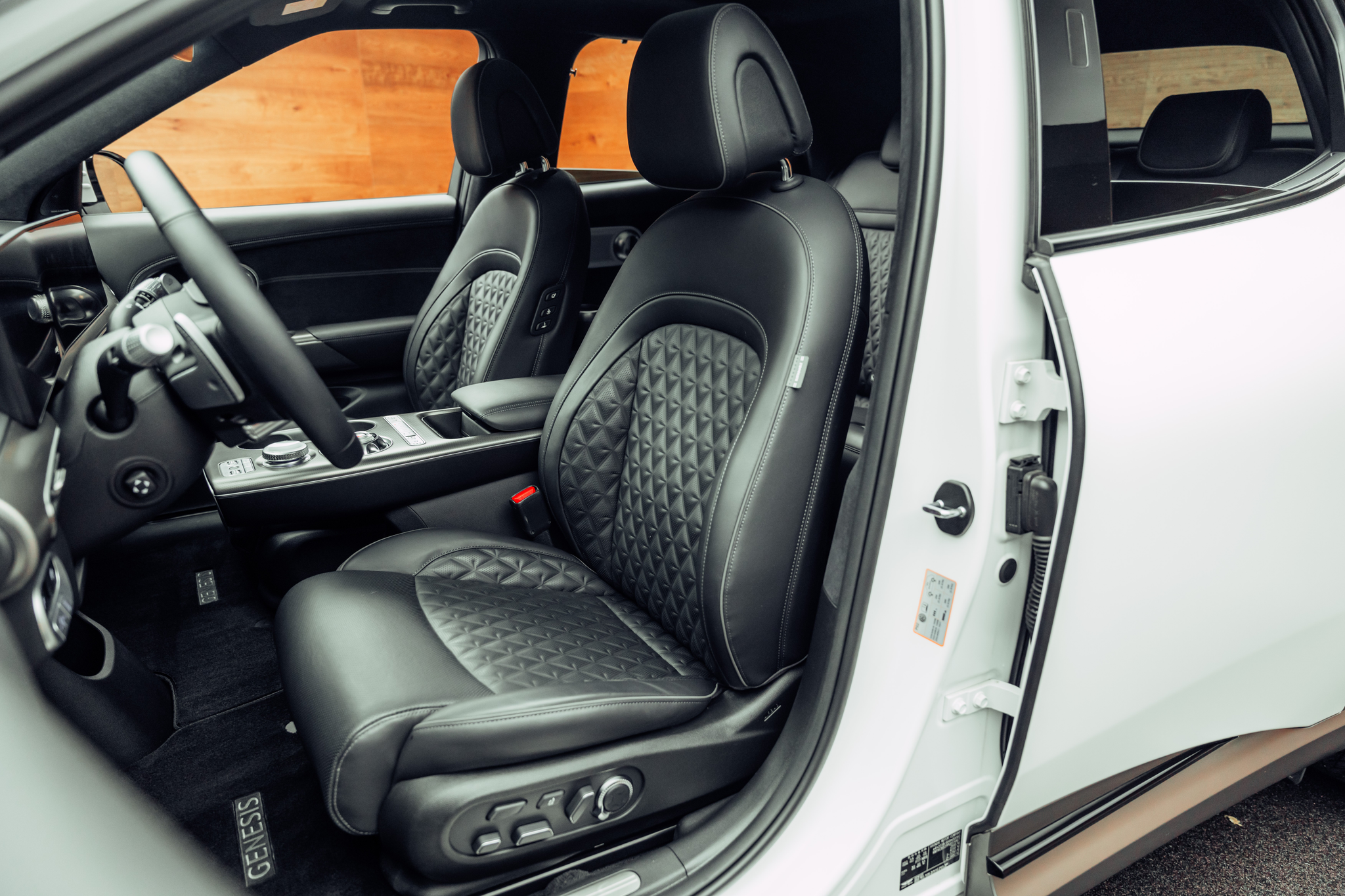 listing desktop thumbnail image 5