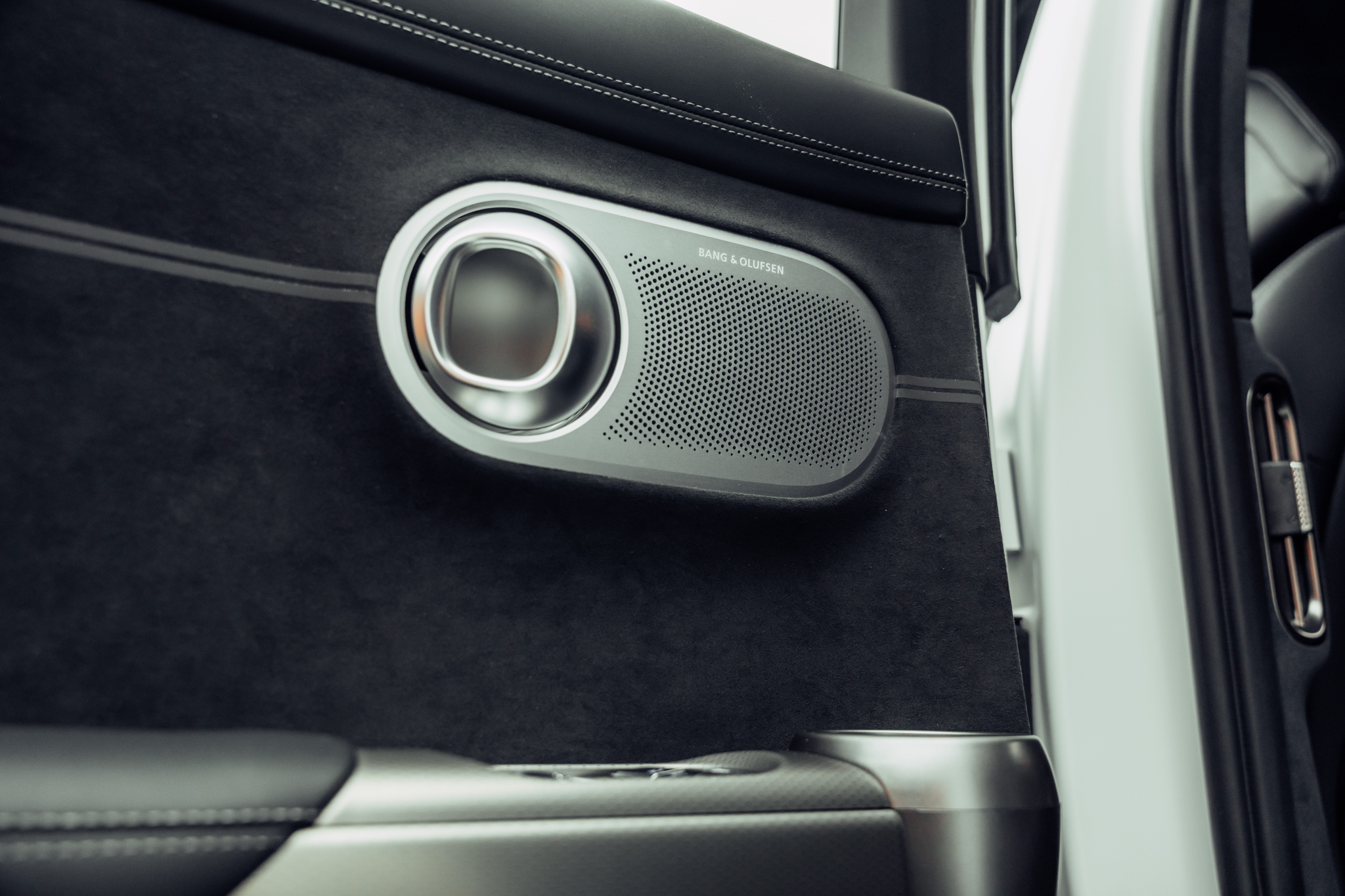 listing desktop thumbnail image 14