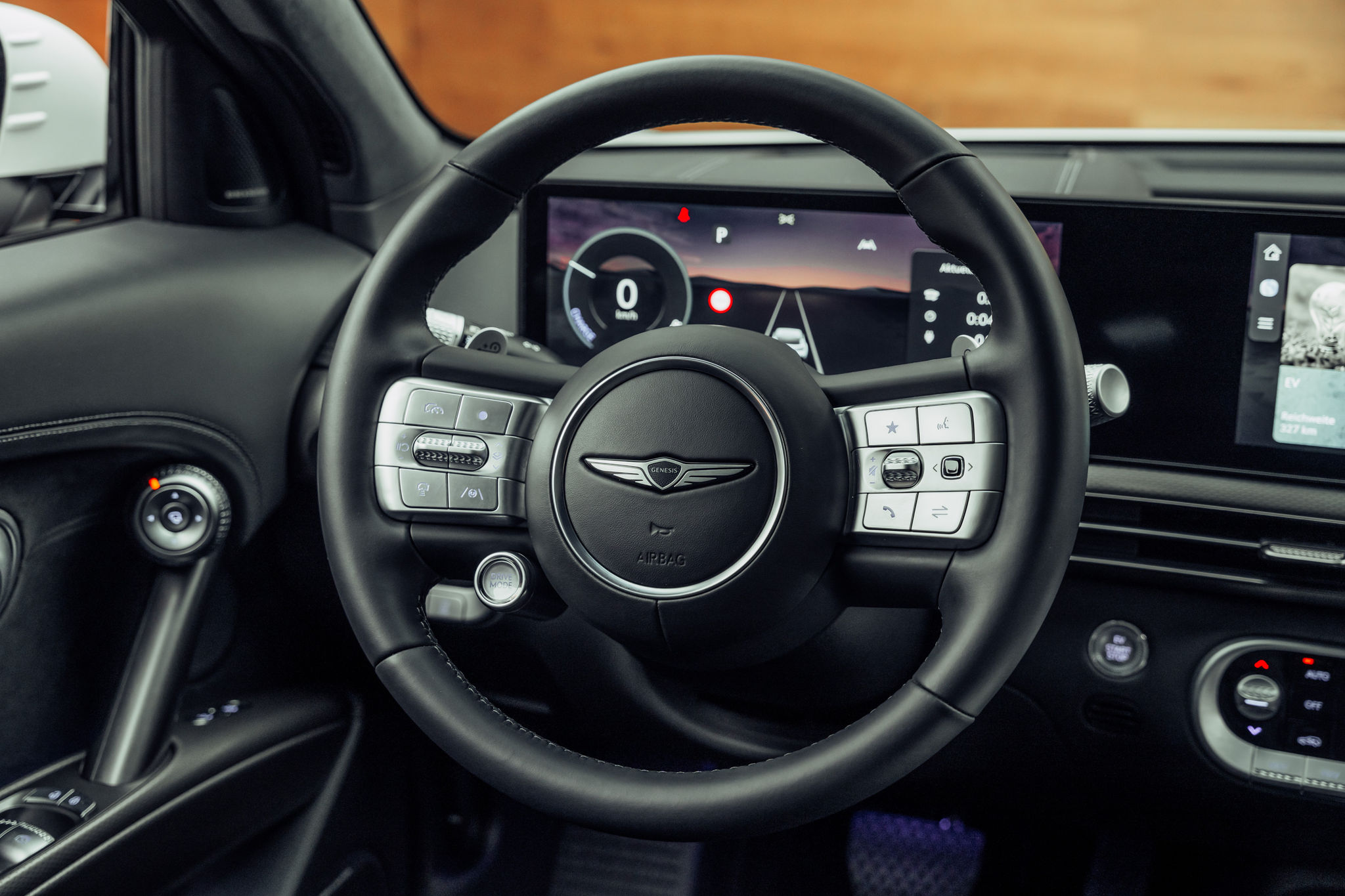 listing desktop thumbnail image 18