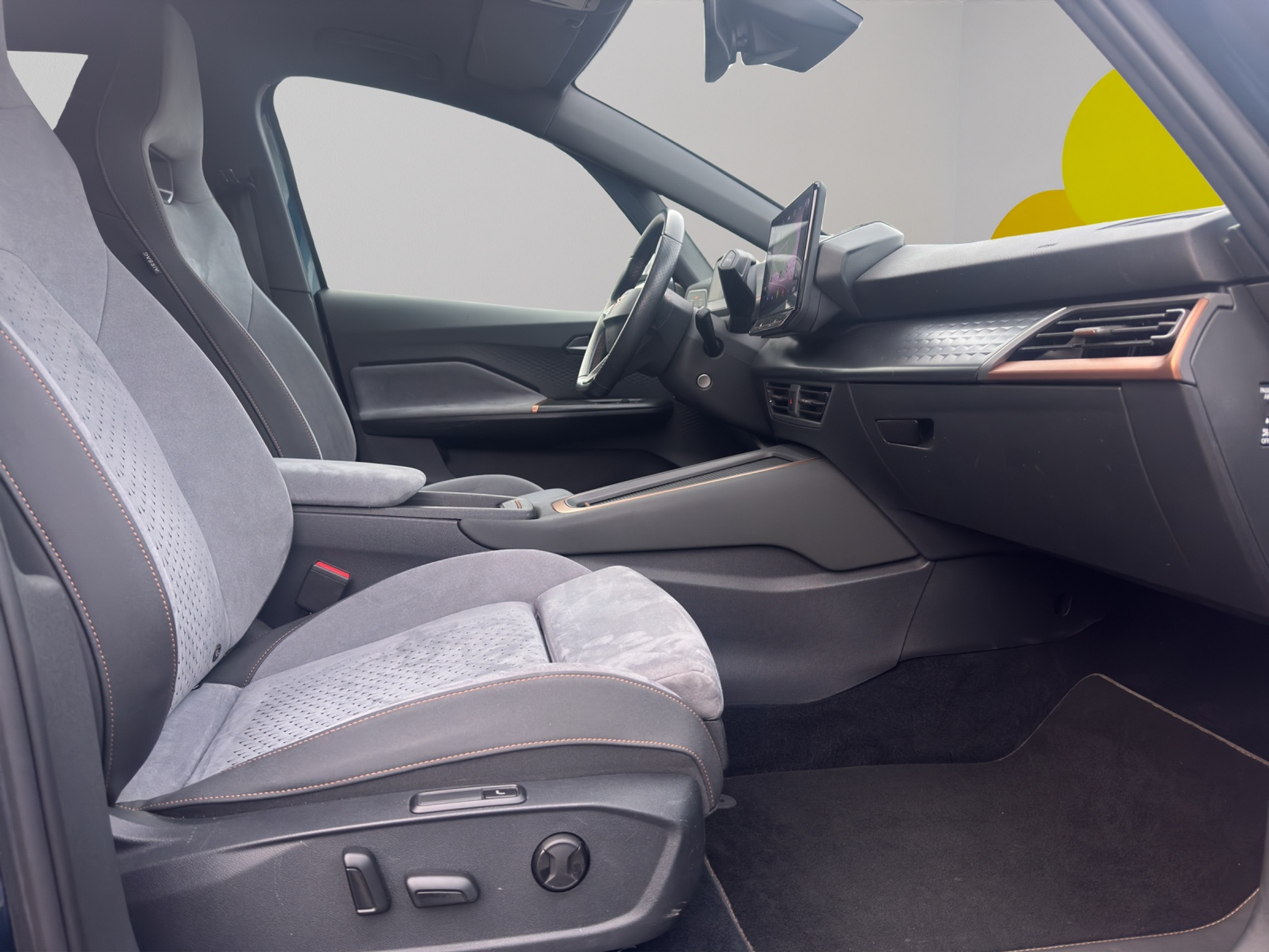 listing desktop thumbnail image 10