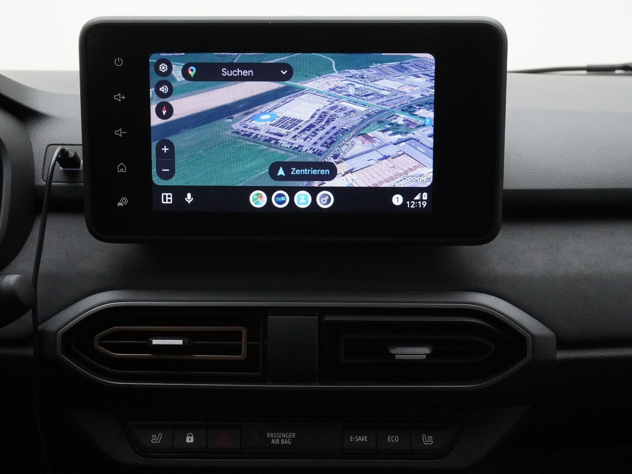 listing desktop thumbnail image 15