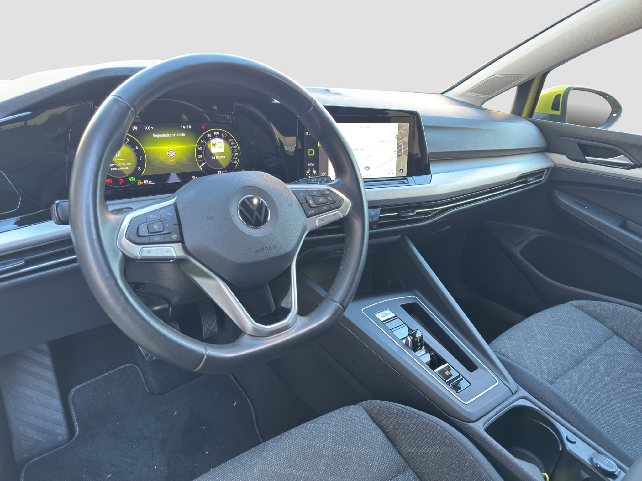 listing desktop thumbnail image 7