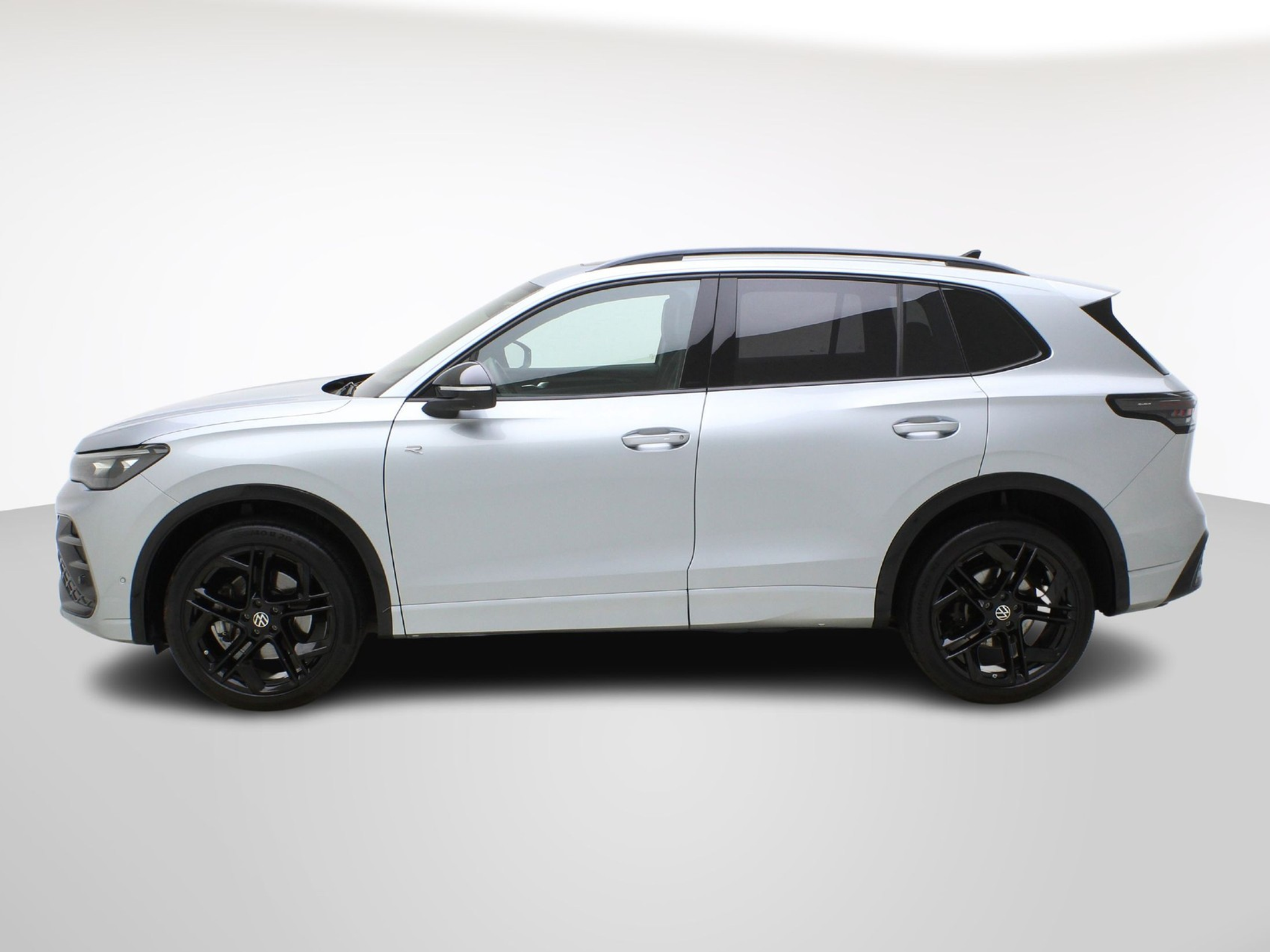 listing desktop thumbnail image 2