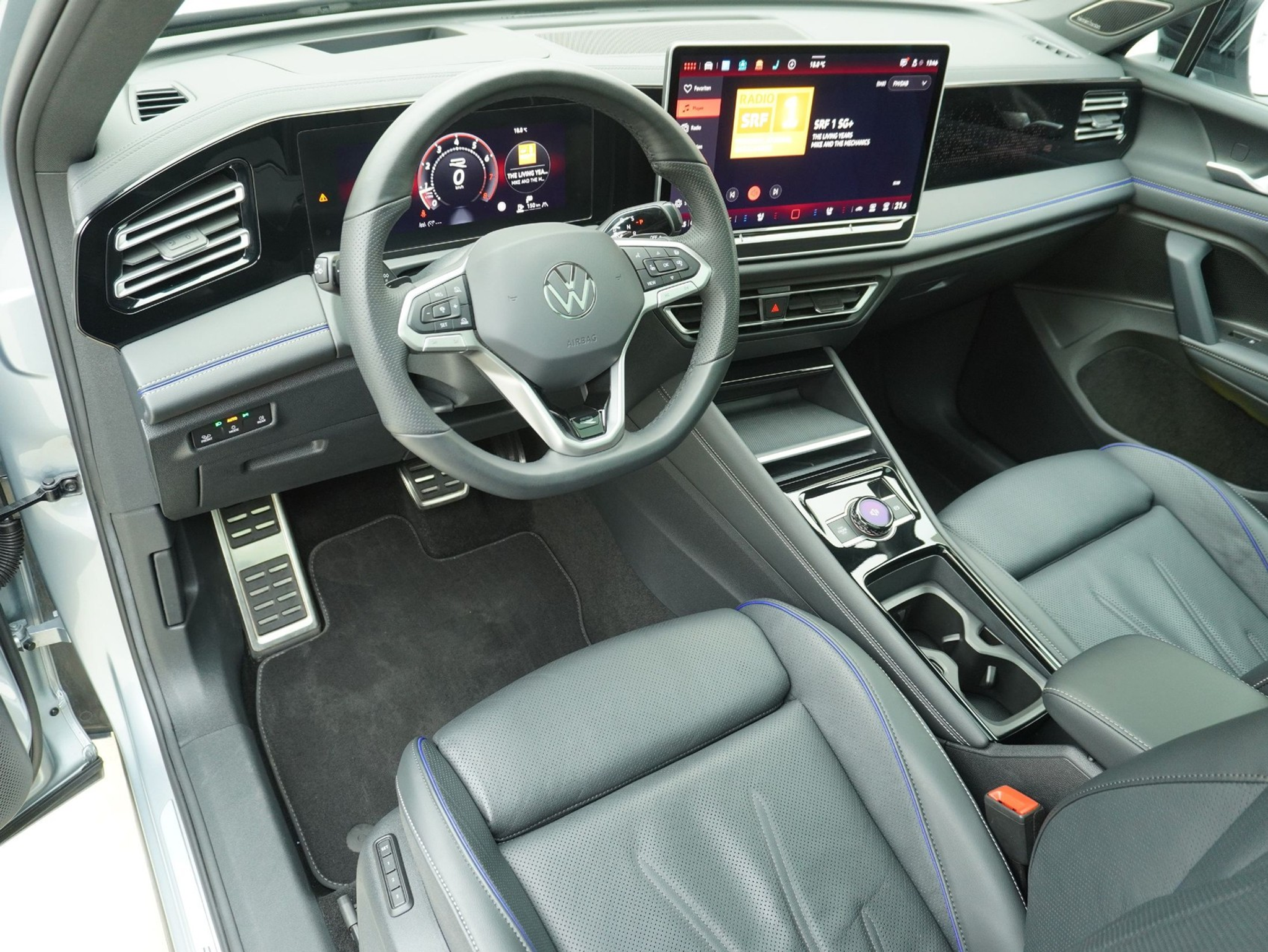 listing desktop thumbnail image 9