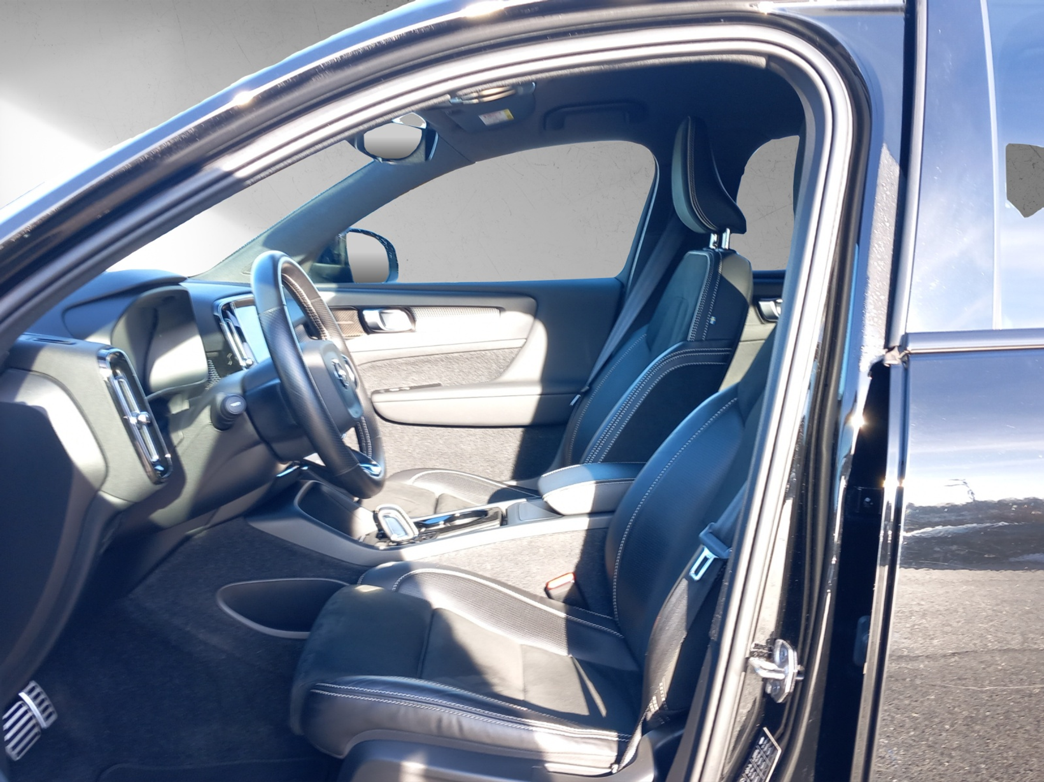 listing desktop thumbnail image 14