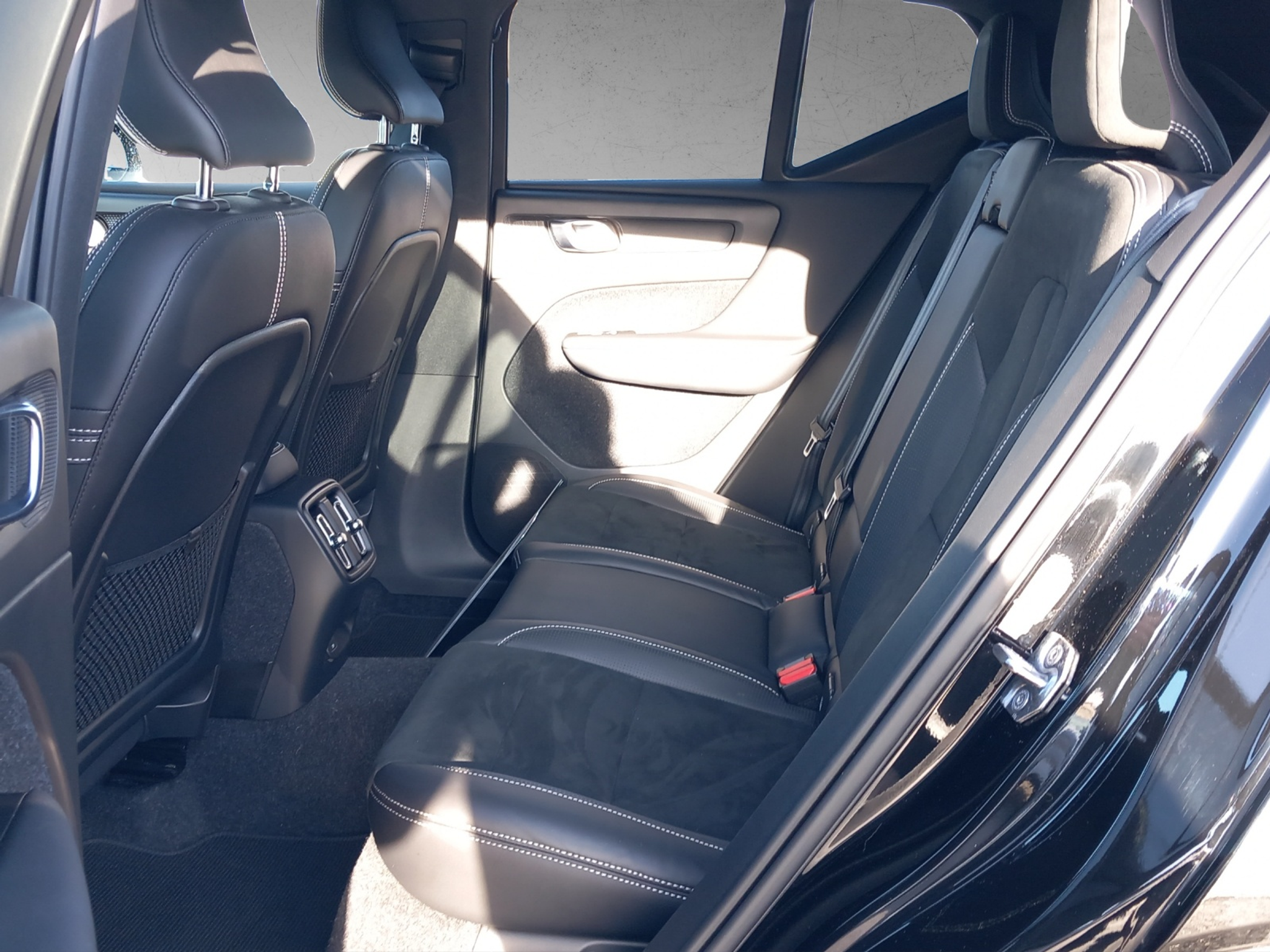 listing desktop thumbnail image 16