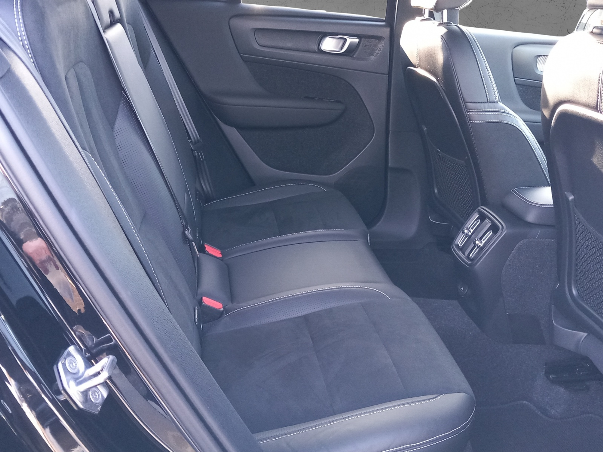 listing desktop thumbnail image 15