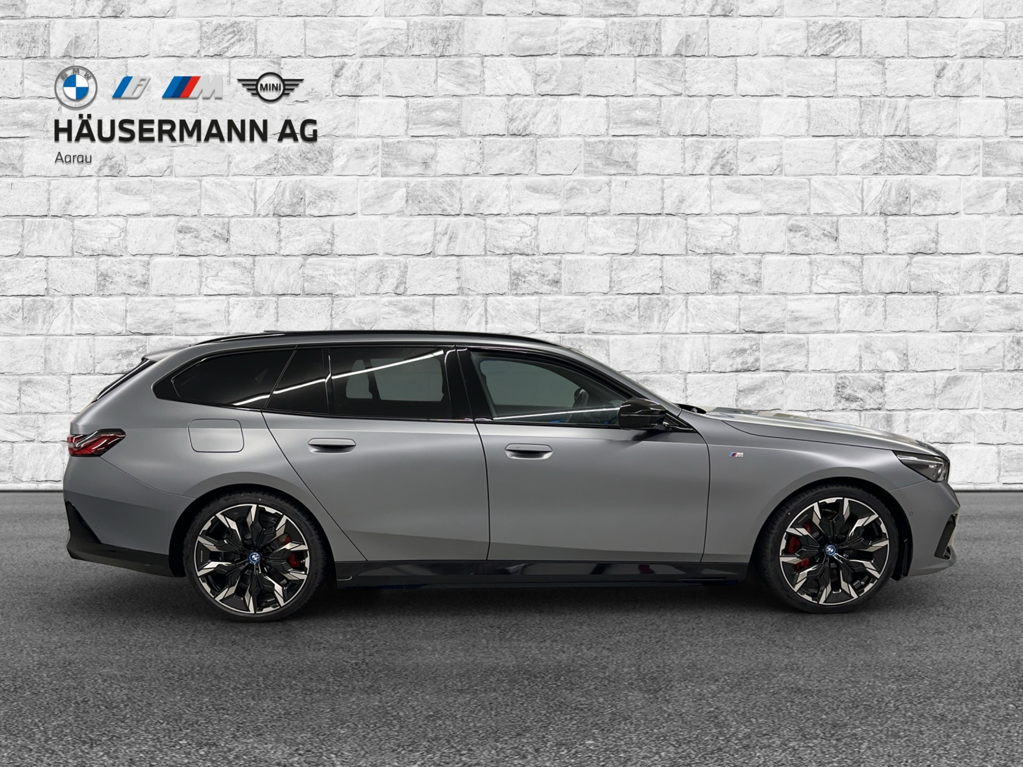 listing desktop thumbnail image 3