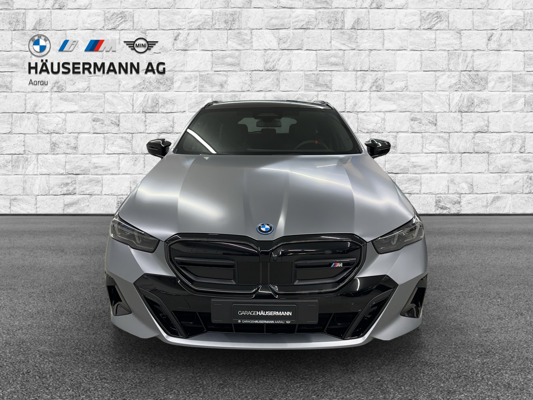 listing desktop thumbnail image 1