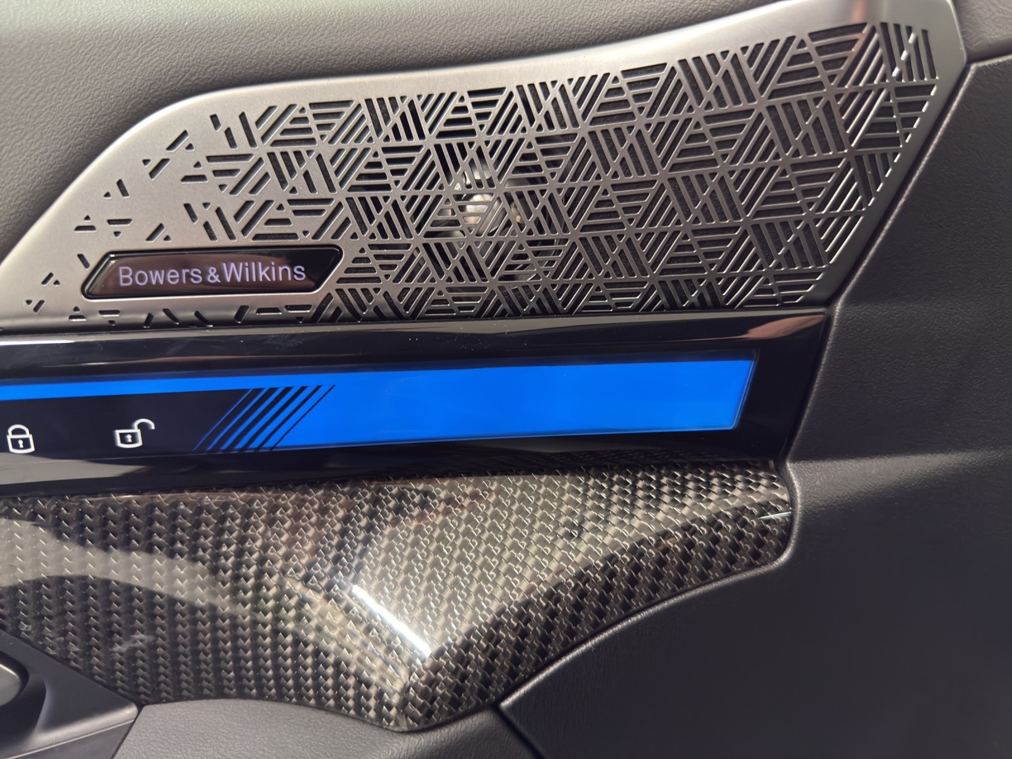 listing desktop thumbnail image 20