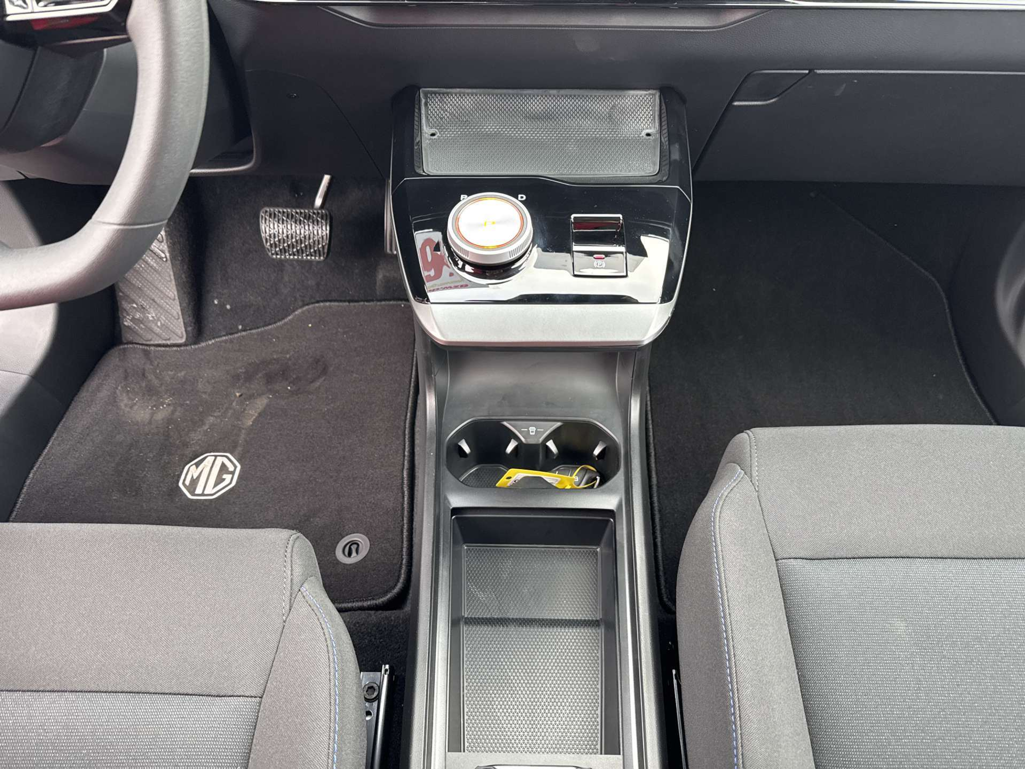 listing desktop thumbnail image 11