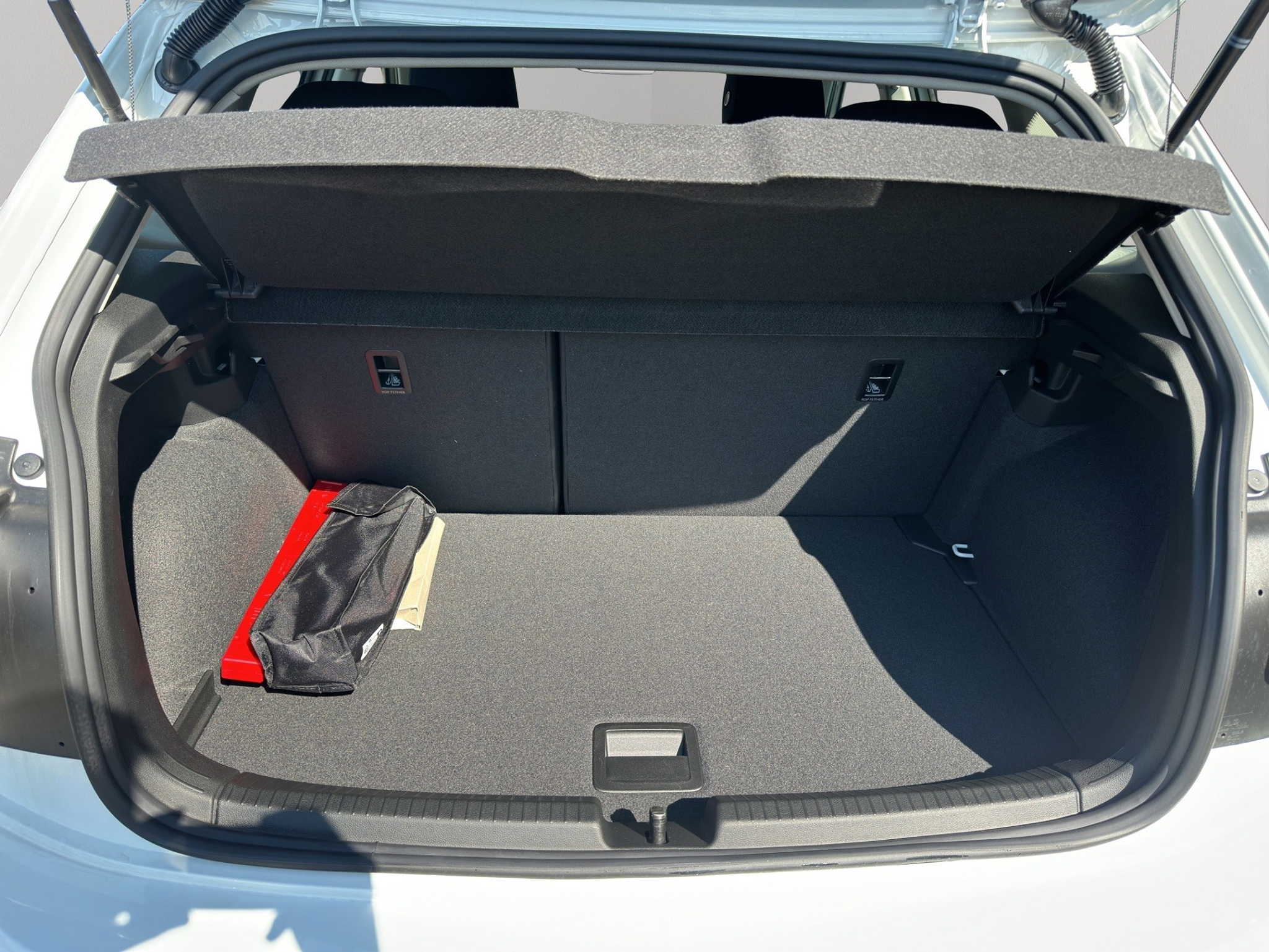 listing desktop thumbnail image 14