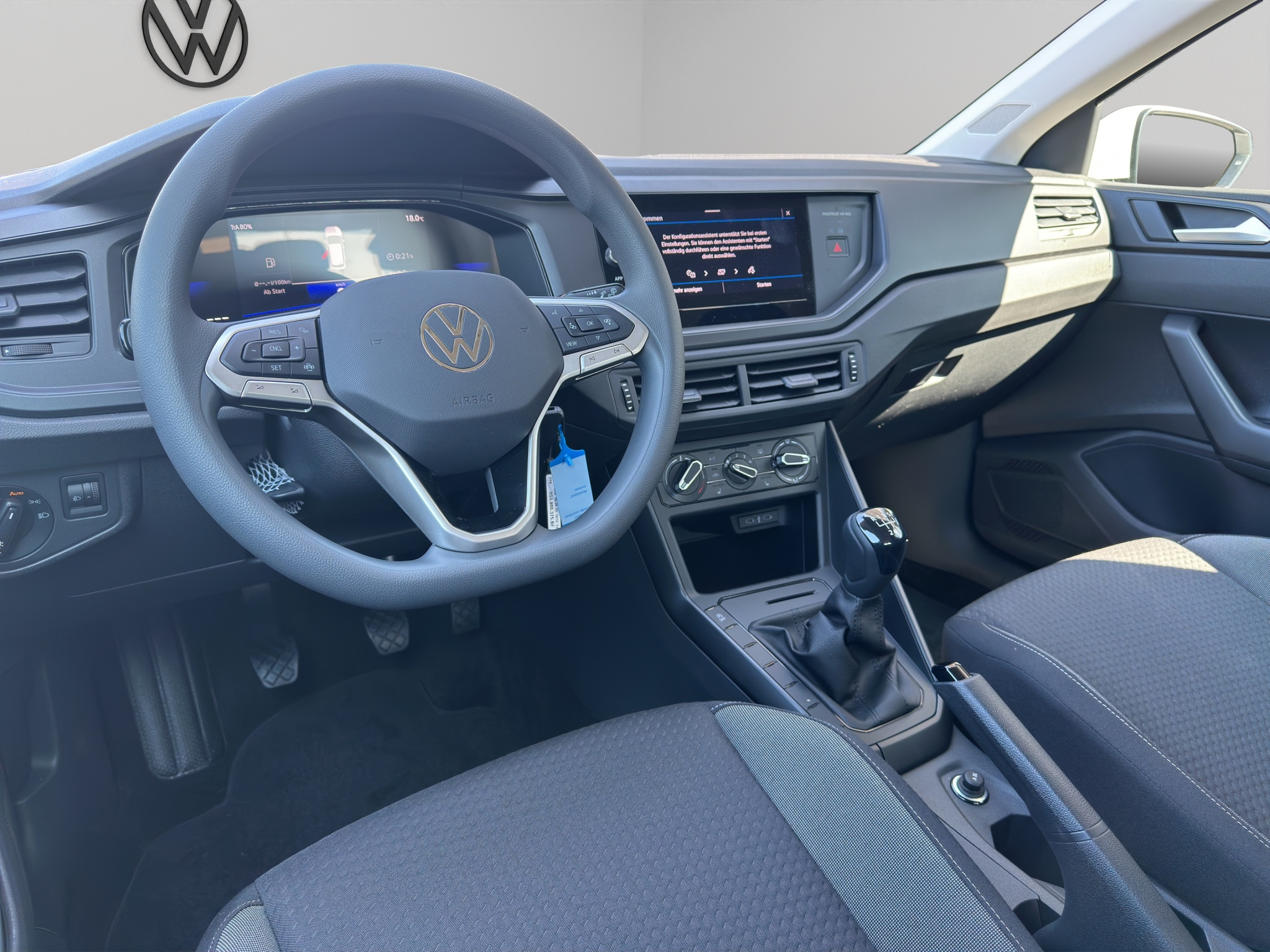 listing desktop thumbnail image 9