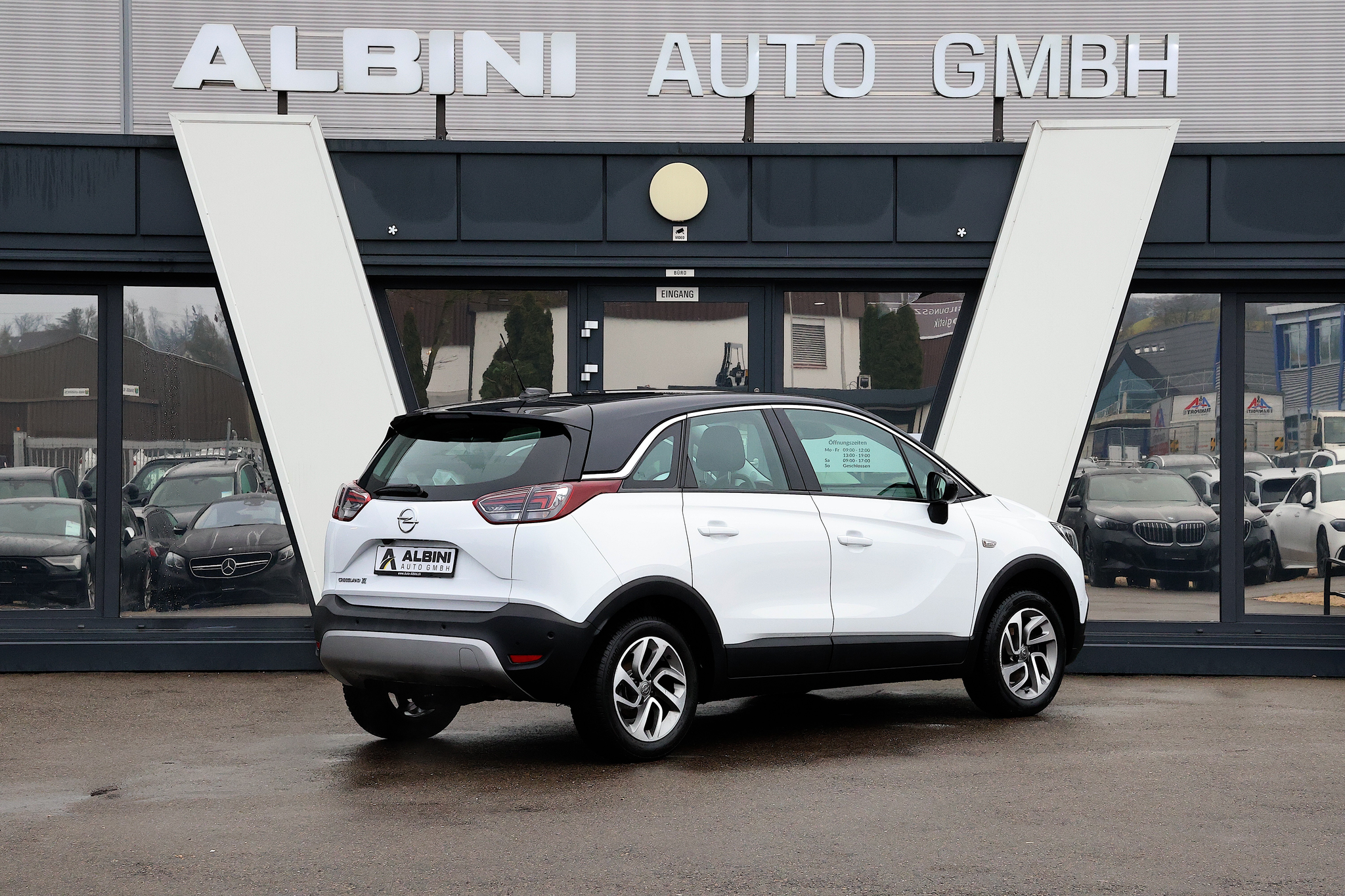 listing desktop thumbnail image 2