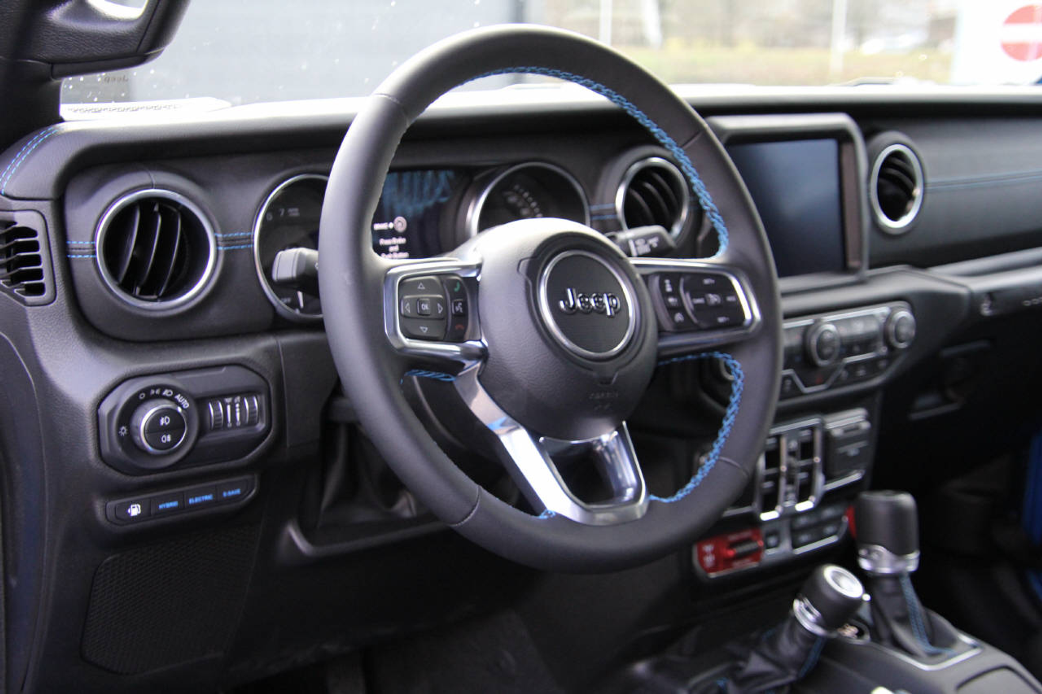 listing desktop thumbnail image 9