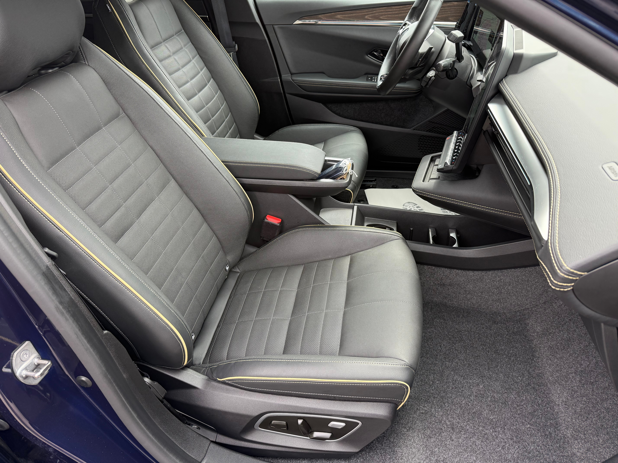 listing desktop thumbnail image 10