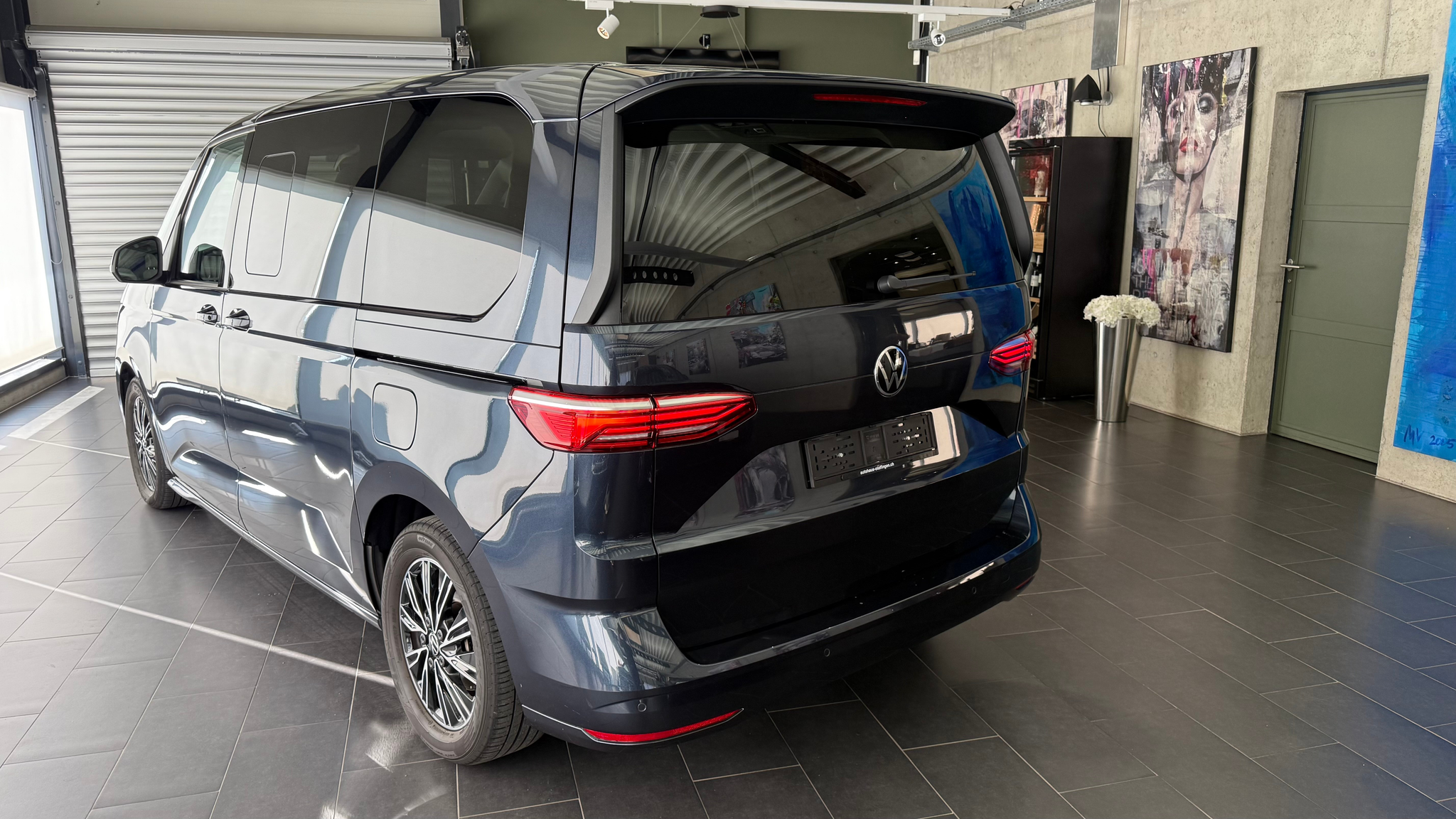 listing desktop thumbnail image 7