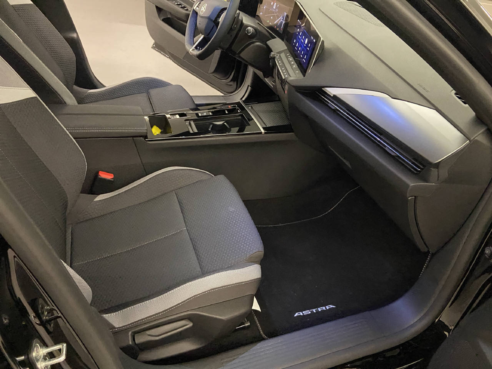 listing desktop thumbnail image 11