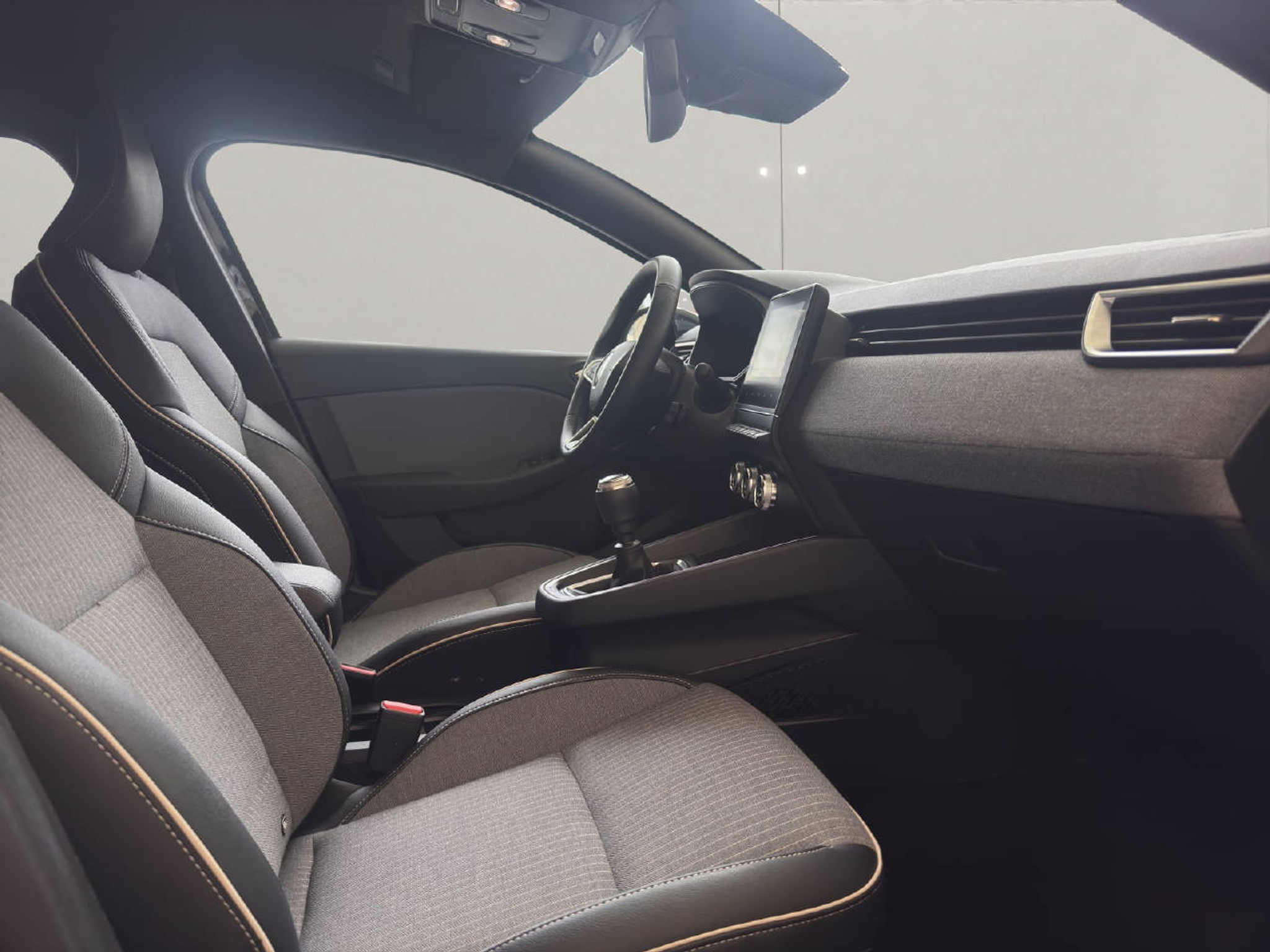 listing desktop thumbnail image 13