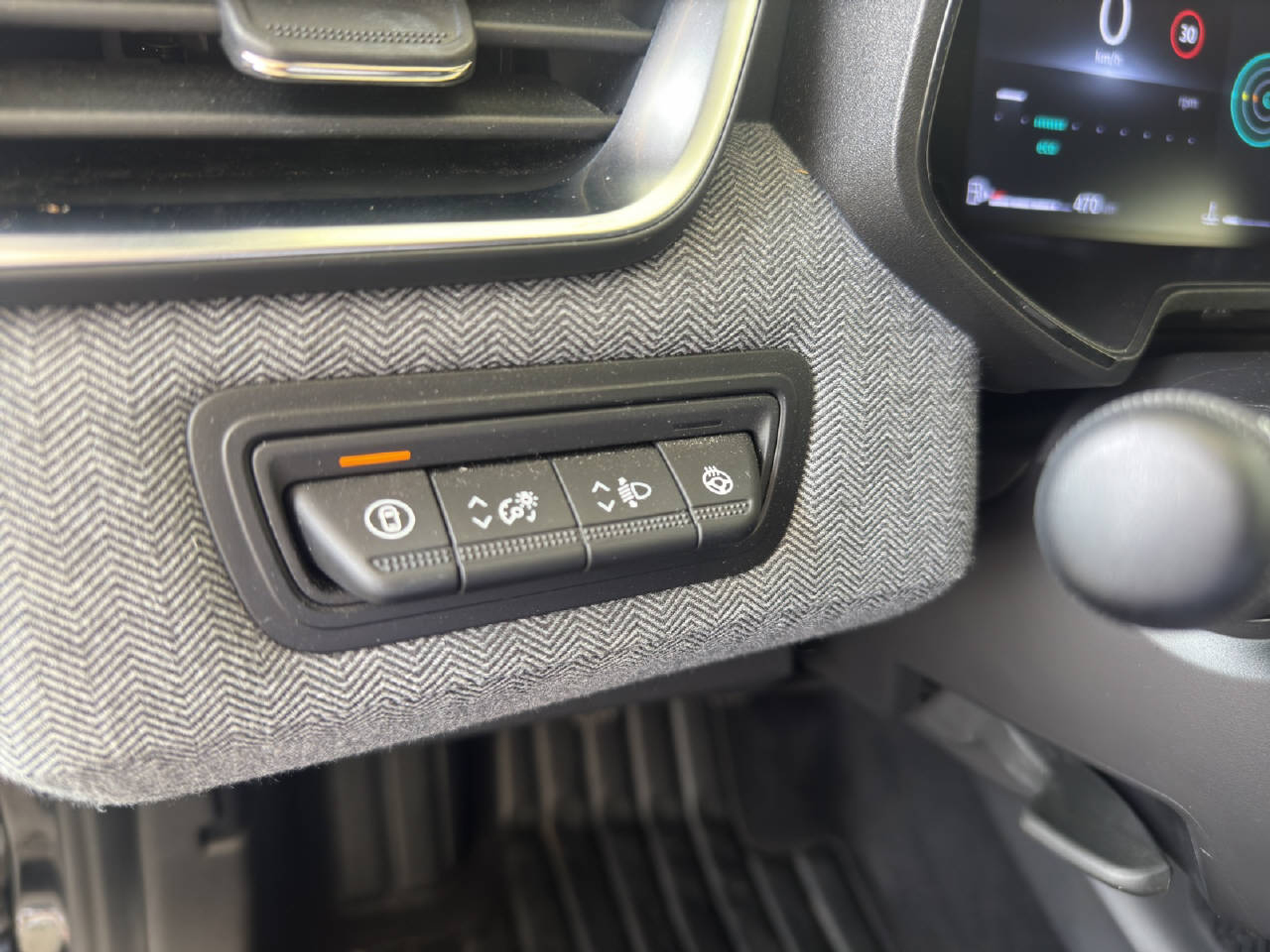 listing desktop thumbnail image 11