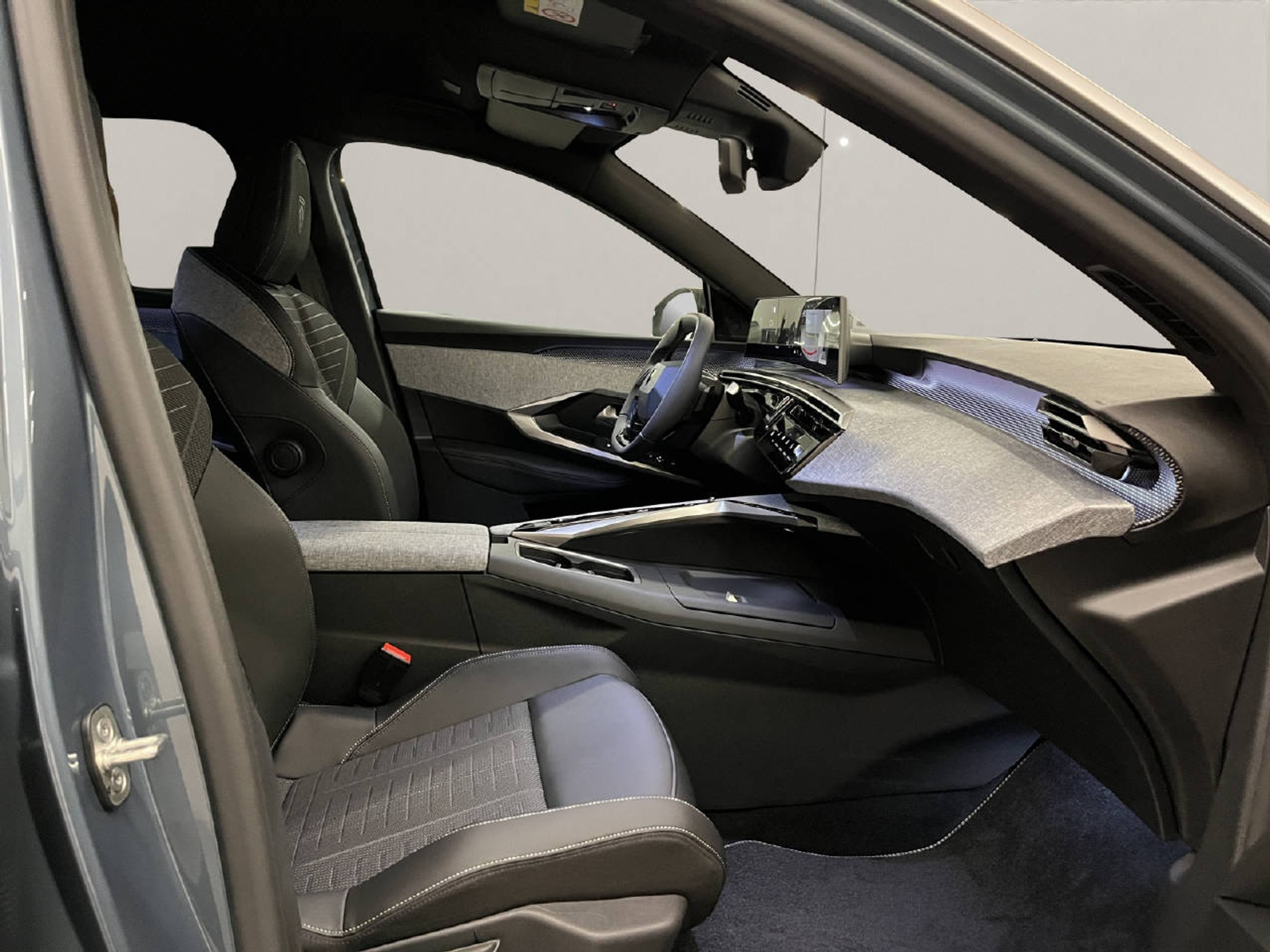 listing desktop thumbnail image 11