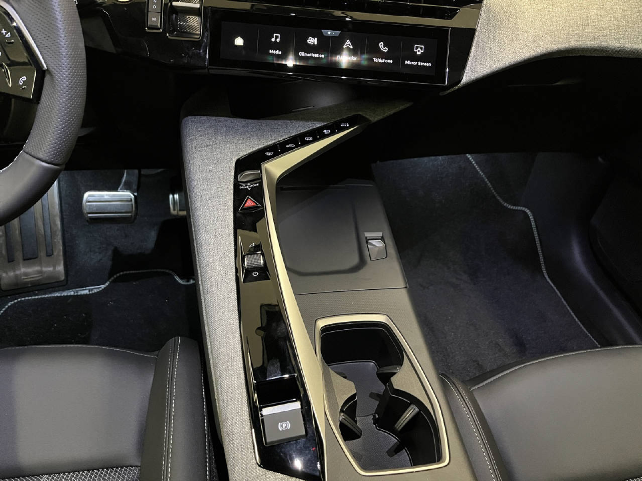 listing desktop thumbnail image 8