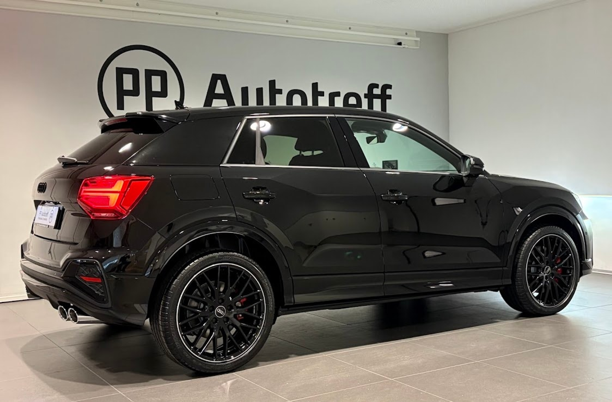 listing desktop thumbnail image 14