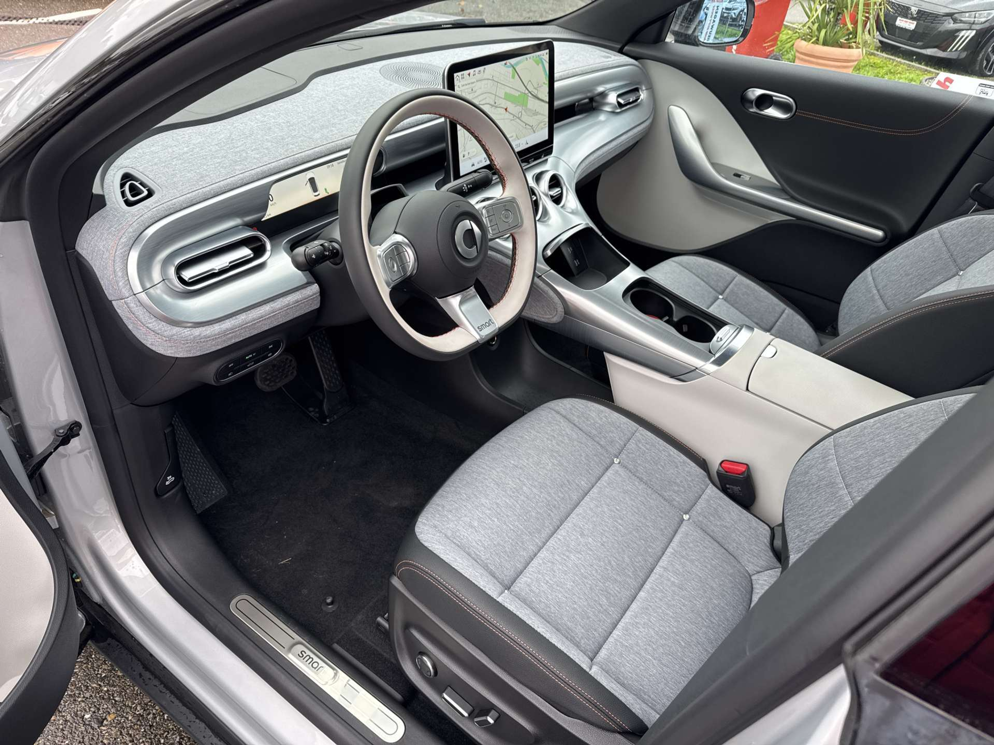 listing desktop thumbnail image 5