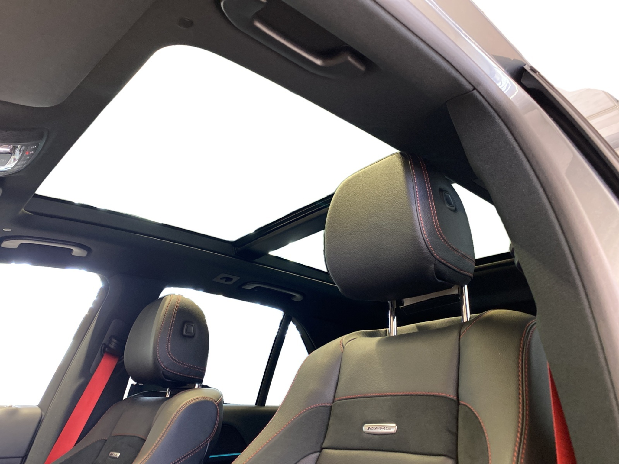 listing desktop thumbnail image 11