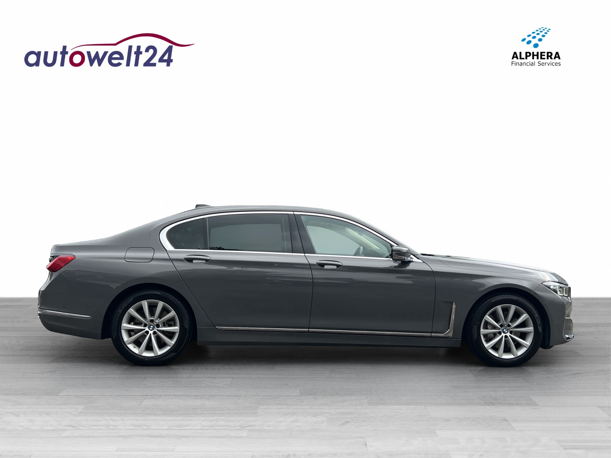 listing desktop thumbnail image 3