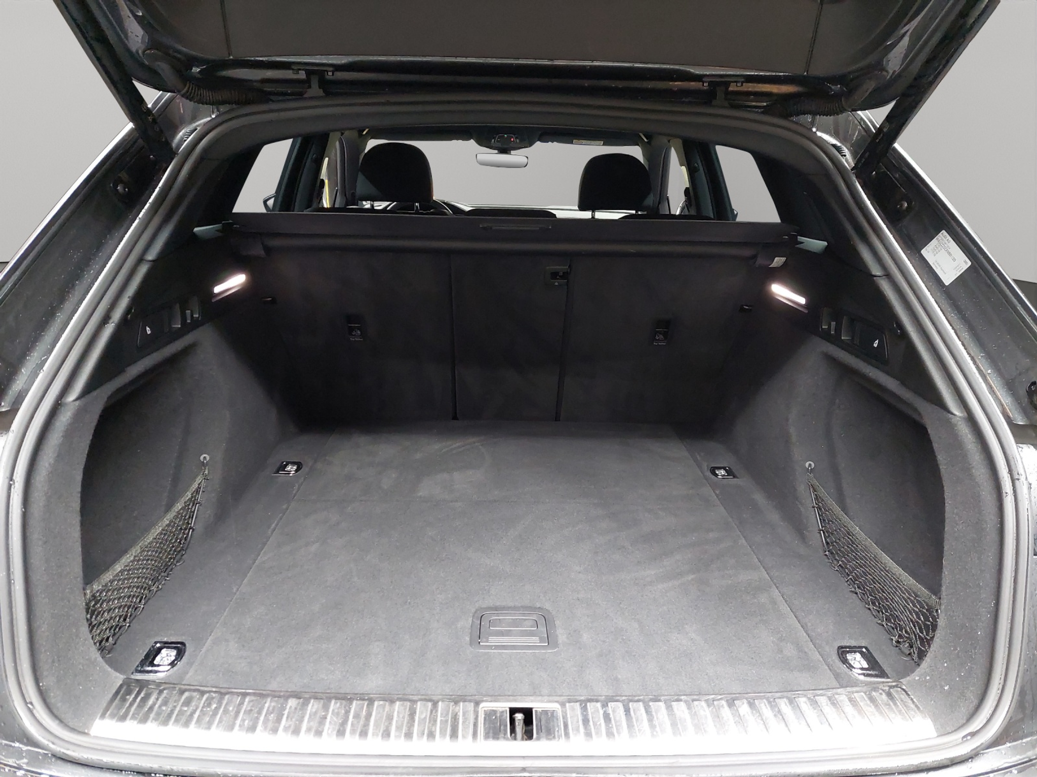 listing desktop thumbnail image 10