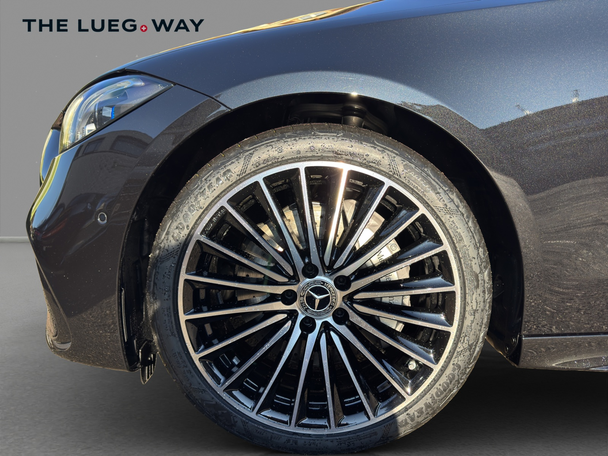 listing desktop thumbnail image 6