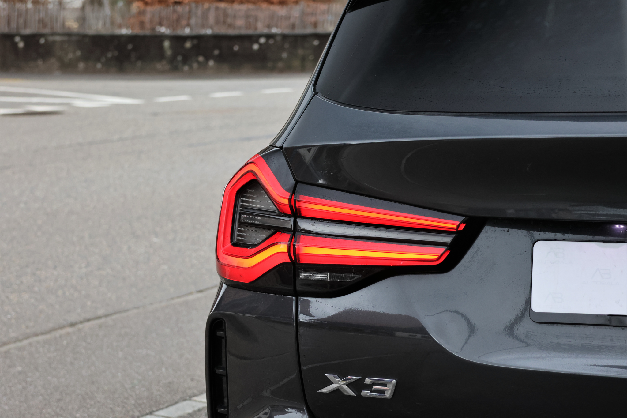 listing desktop thumbnail image 5