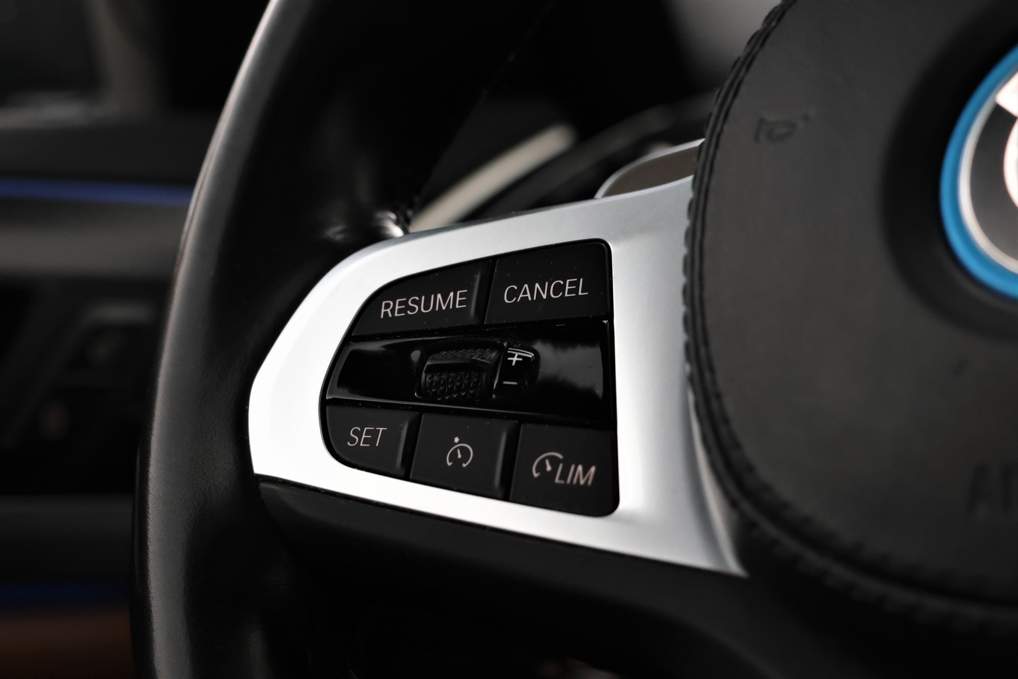 listing desktop thumbnail image 15